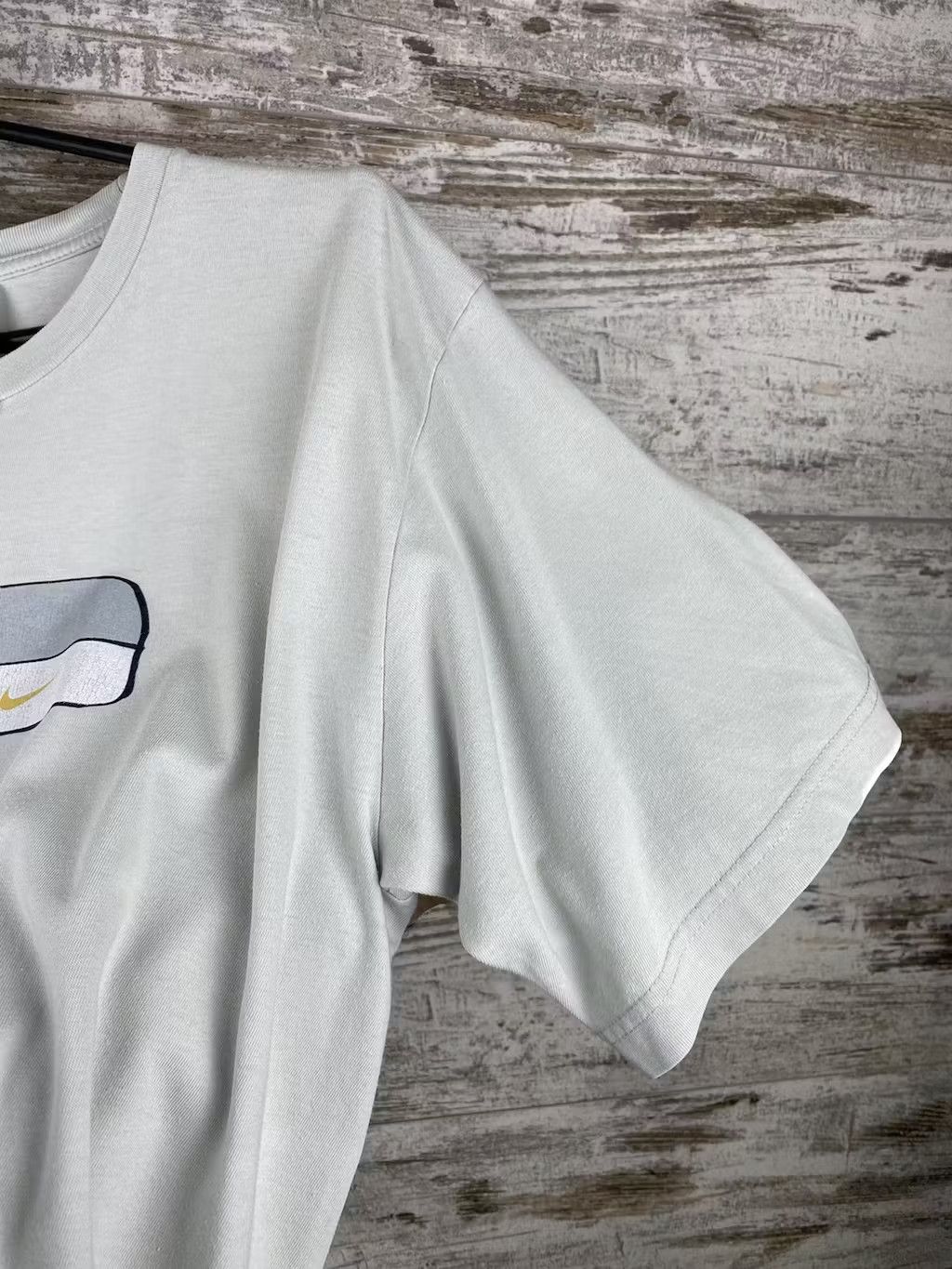 Nike Mens Vintage Nike TN Big Logo T Shirt y2k streetwear tee 90s Size US M / EU 48-50 / 2 - 6 Thumbnail