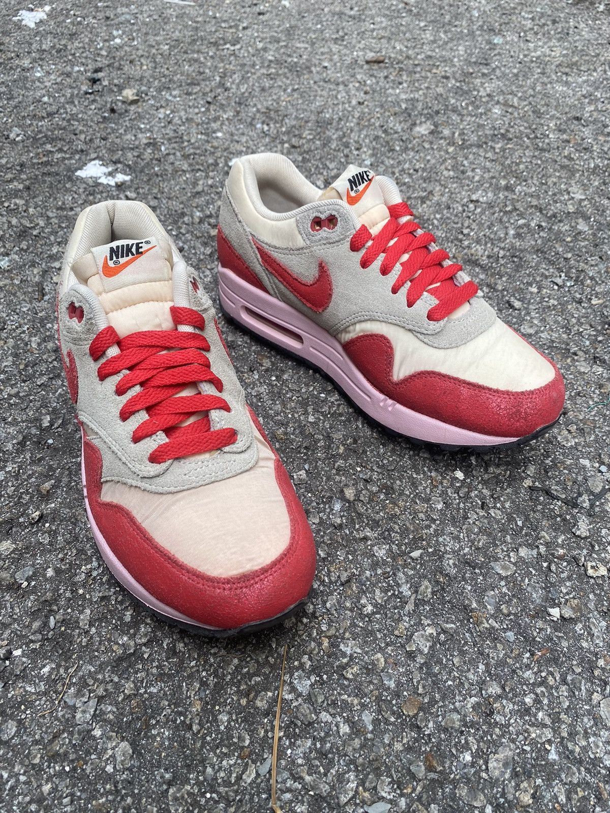 Nike Women’s Nike Air Max 1 2012 Vintage Hyper Red Size US 7.5 / IT 37.5 - 2 Thumbnail