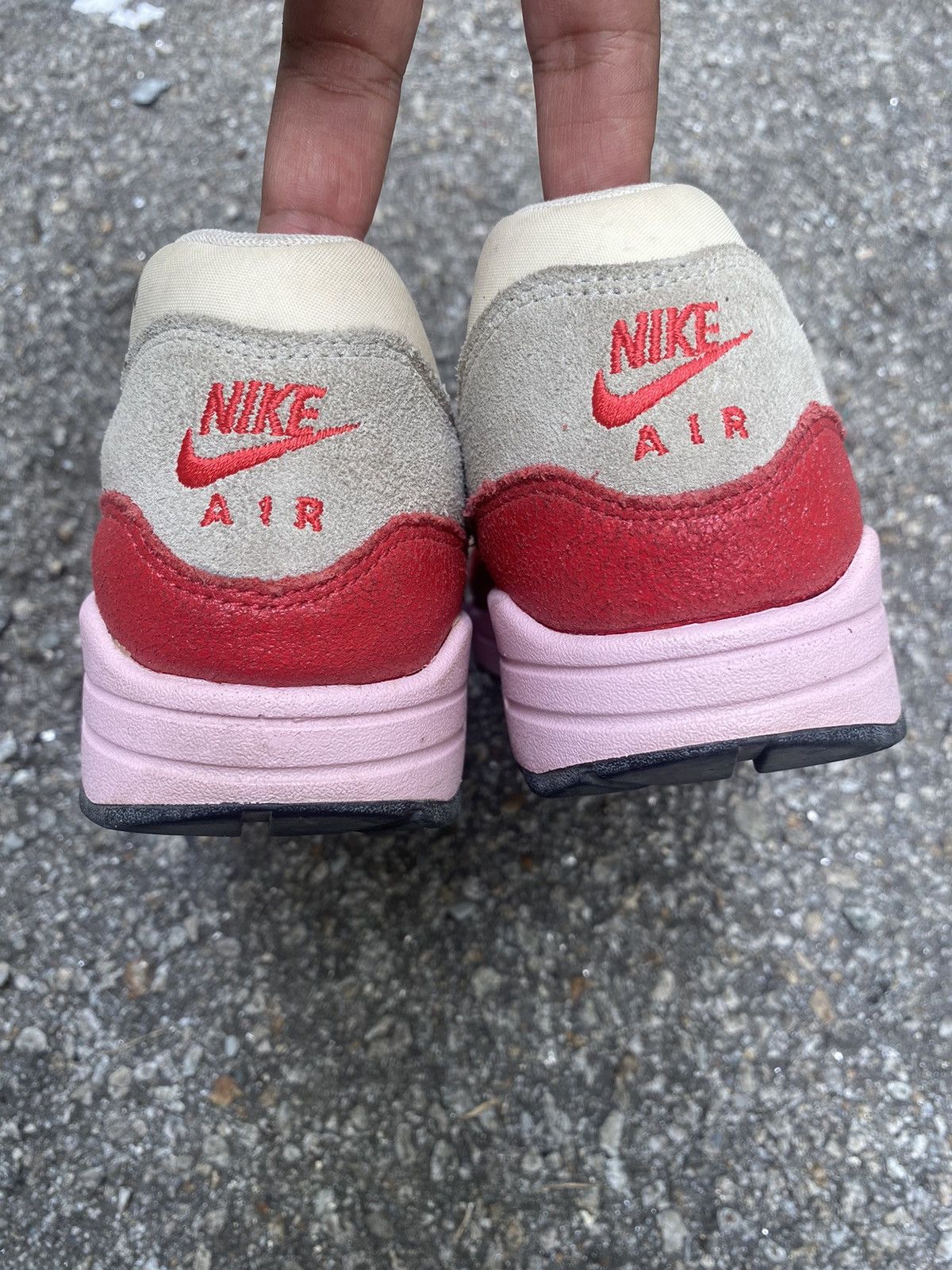 Nike Women’s Nike Air Max 1 2012 Vintage Hyper Red Size US 7.5 / IT 37.5 - 9 Thumbnail