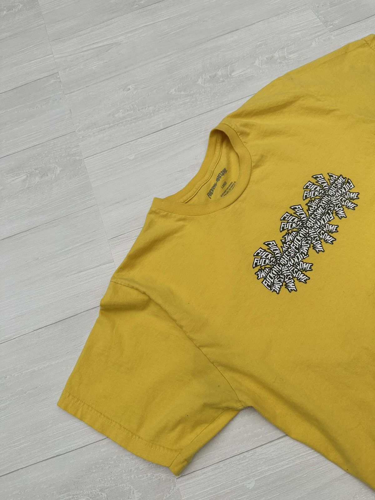 Fucking Awesome RARE Fucking Awesome Yellow Snake Charmer Tee Sz. Large Size US L / EU 52-54 / 3 - 6 Thumbnail