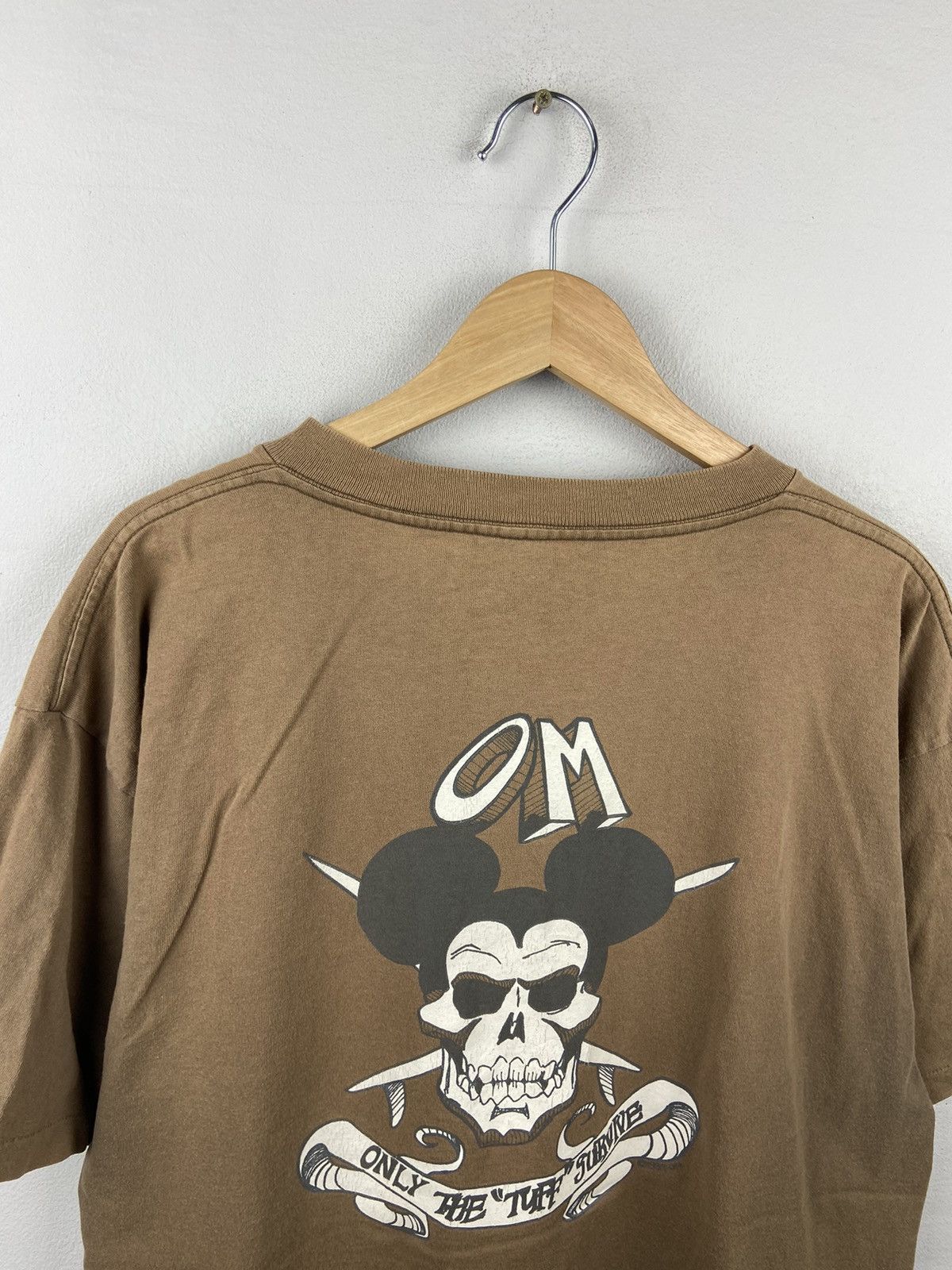 Vintage Vintage Om Skateboard”Only The Tuff Survive “Surf Rare Tee Size US XL / EU 56 / 4 - 5 Thumbnail