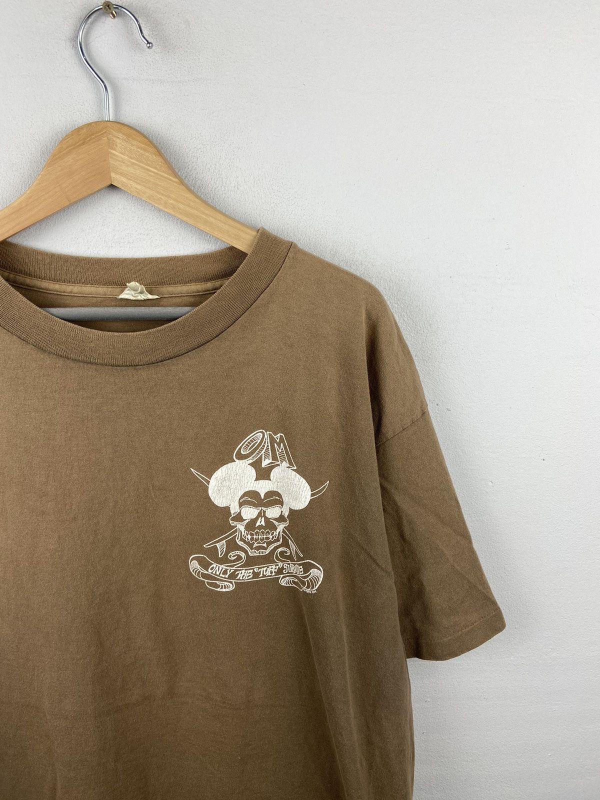 Vintage Vintage Om Skateboard”Only The Tuff Survive “Surf Rare Tee Size US XL / EU 56 / 4 - 8 Thumbnail