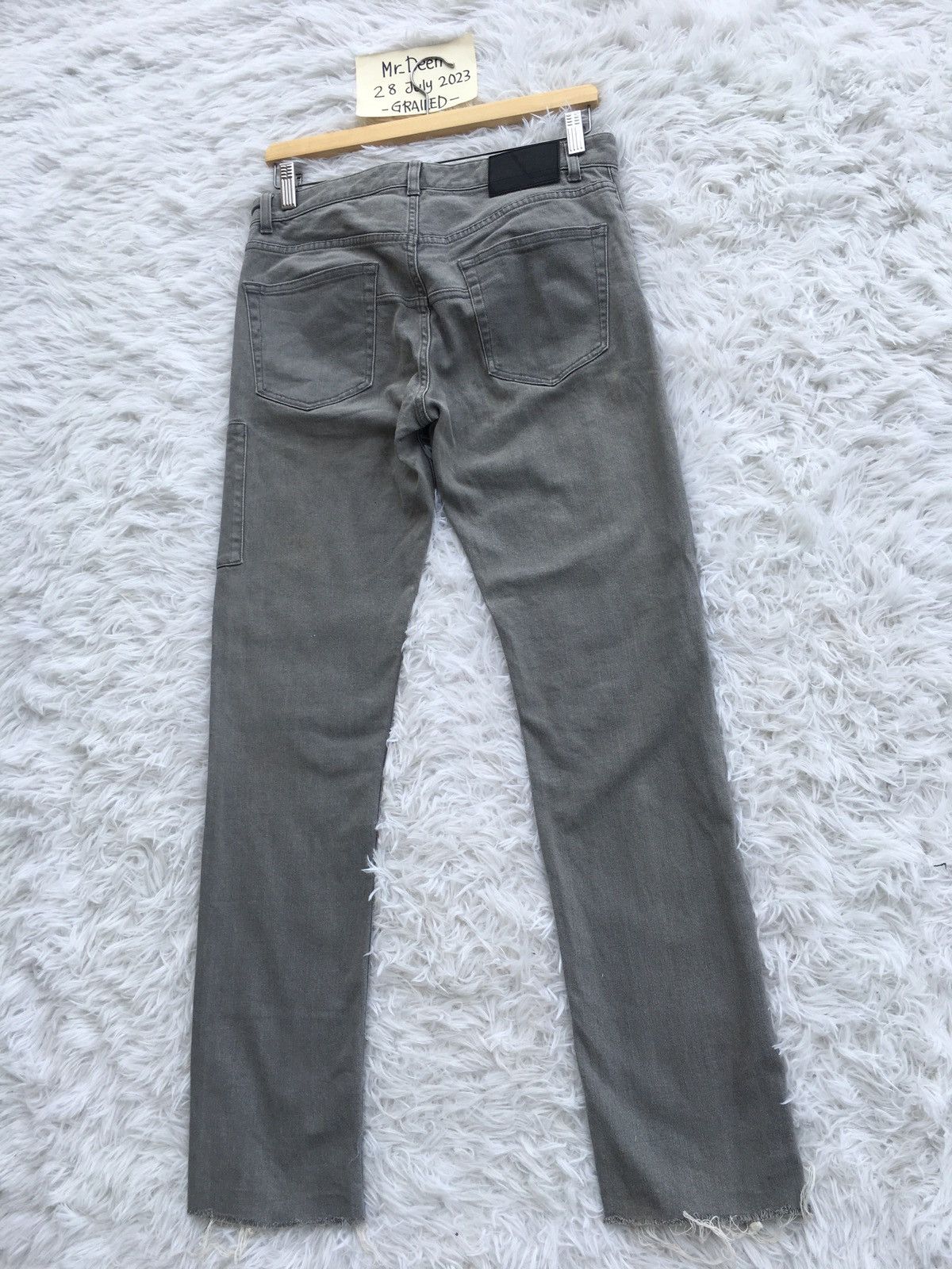Jun Takahashi Rare Undercover Uniqlo Jeans Size US 31 - 19 Thumbnail