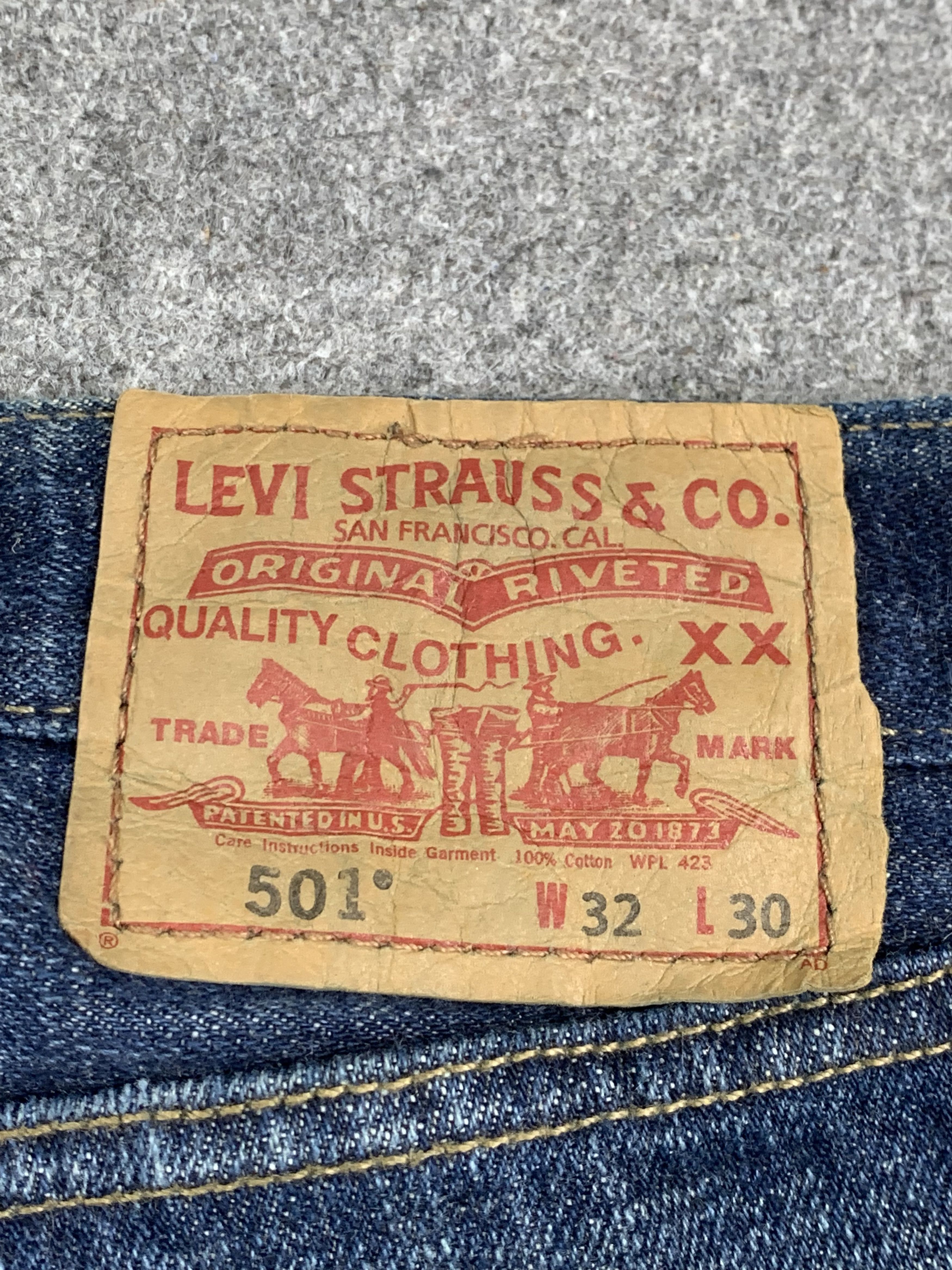 Levi's Vintage Levis 501 Faded Blue Jeans DP1801 Size US 35 - 5 Thumbnail