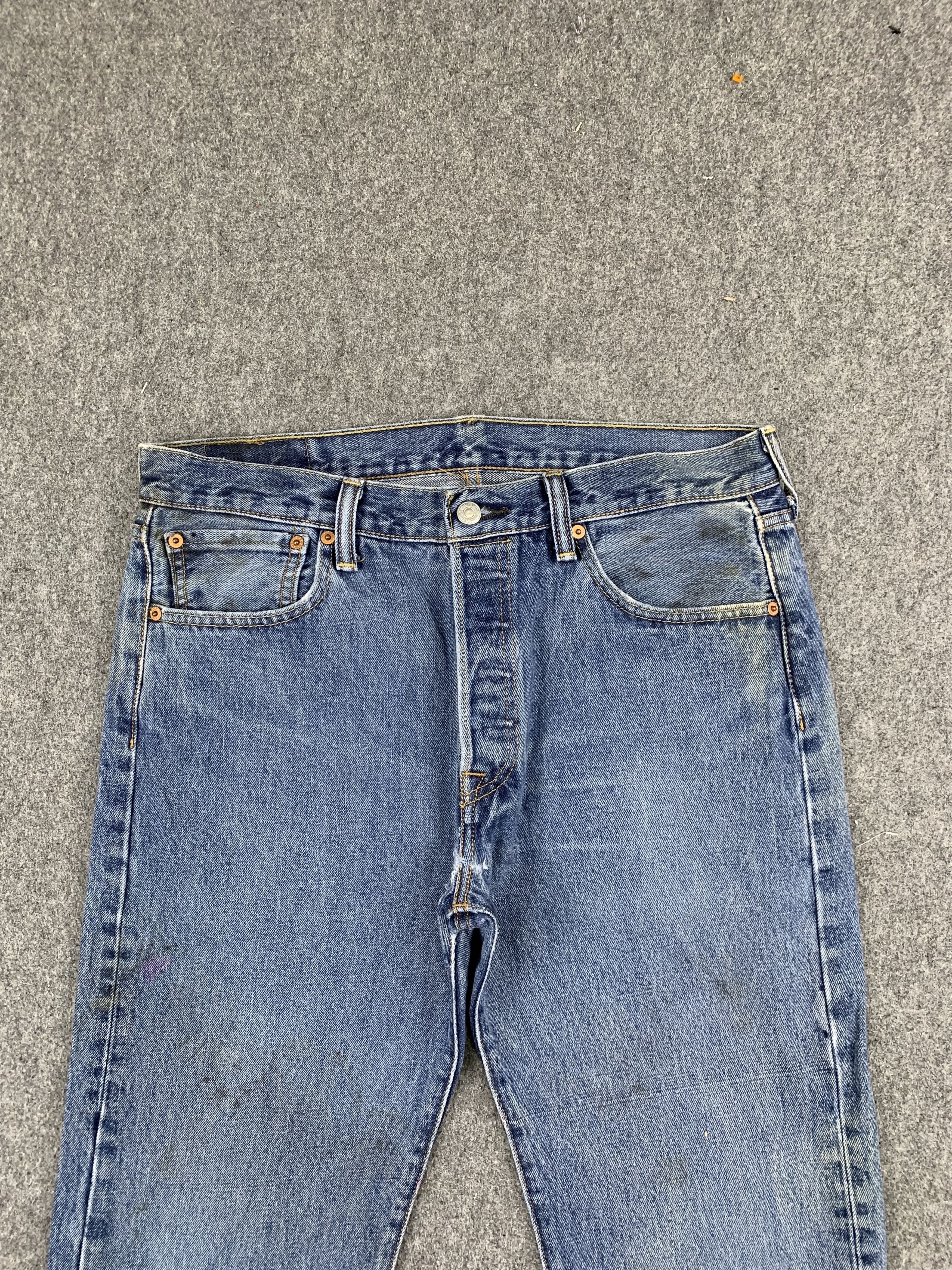 Levi's × Vintage Vintage Levis 501 Faded Blue Jeans Size US 35 - 2 Thumbnail