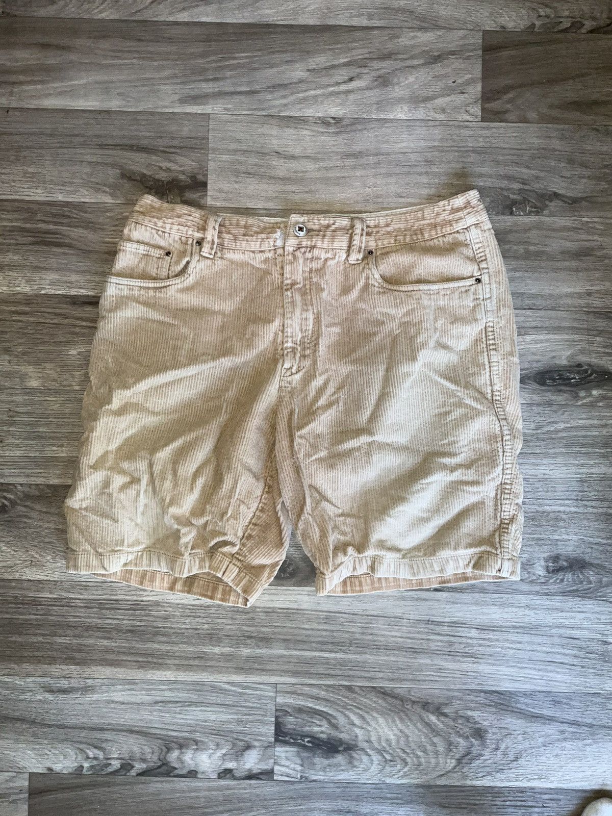 Quiksilver Vintage CINTAGE QUICKSILVER CORDUROY SHORTS SIZE 36 Grailed