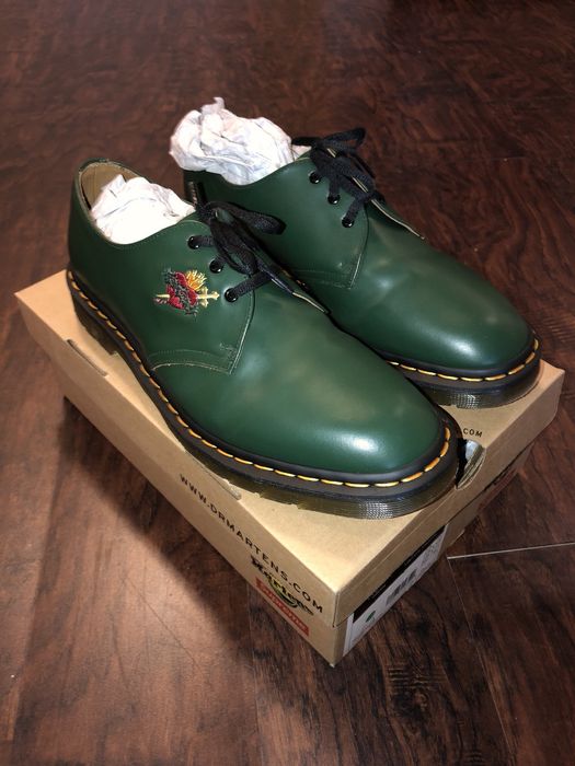 Supreme doc martens sacred heart sales