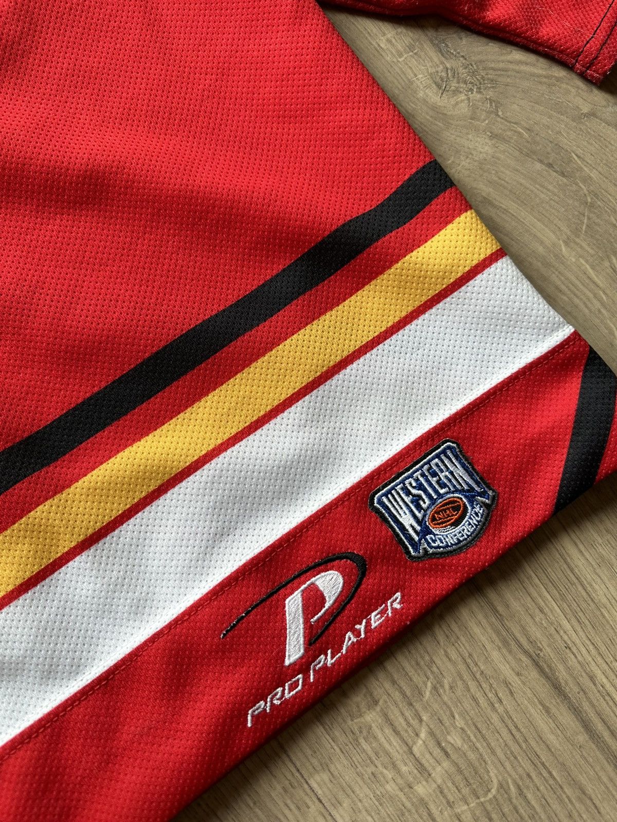 Pro Player Calgary Flames Pro Player Vintage Mcdonald Signed Jersey Size US XL / EU 56 / 4 - 10 Thumbnail