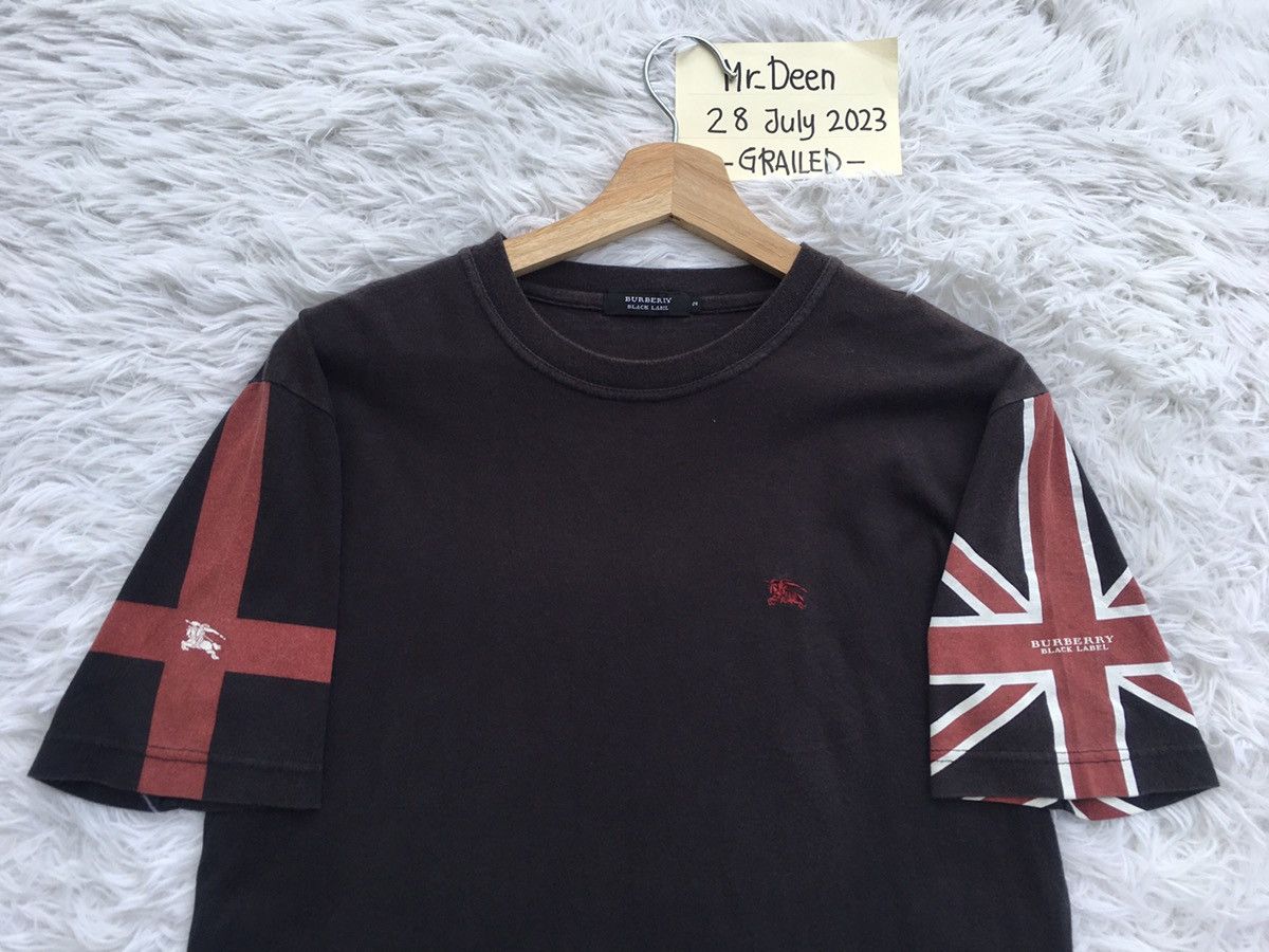 Burberry Rare Vintage Burberry Logo Tshirt Size US M / EU 48-50 / 2 - 4 Thumbnail