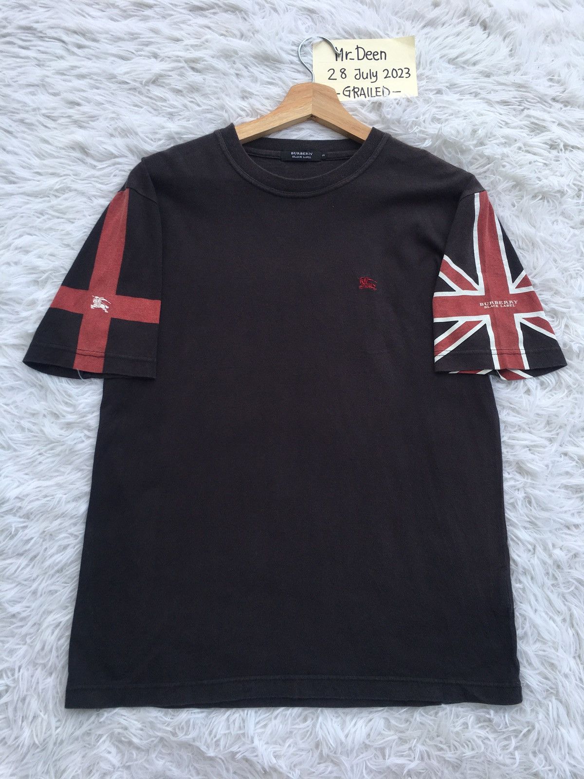 Burberry Rare Vintage Burberry Logo Tshirt Size US M / EU 48-50 / 2 - 1 Thumbnail