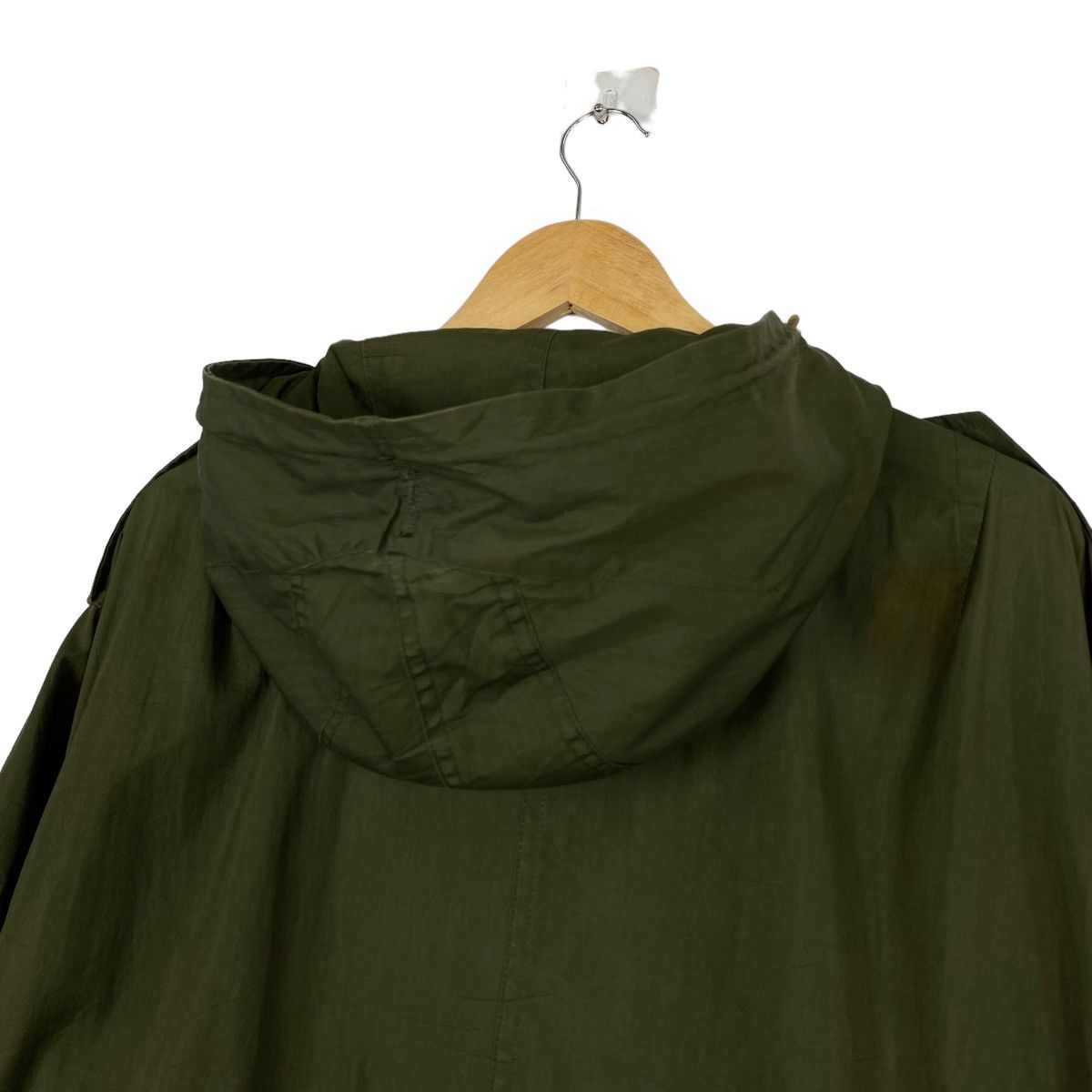 Vintage Vintage Army Light Jacket Hoodies Size L Size US M / EU 48-50 / 2 - 10 Thumbnail