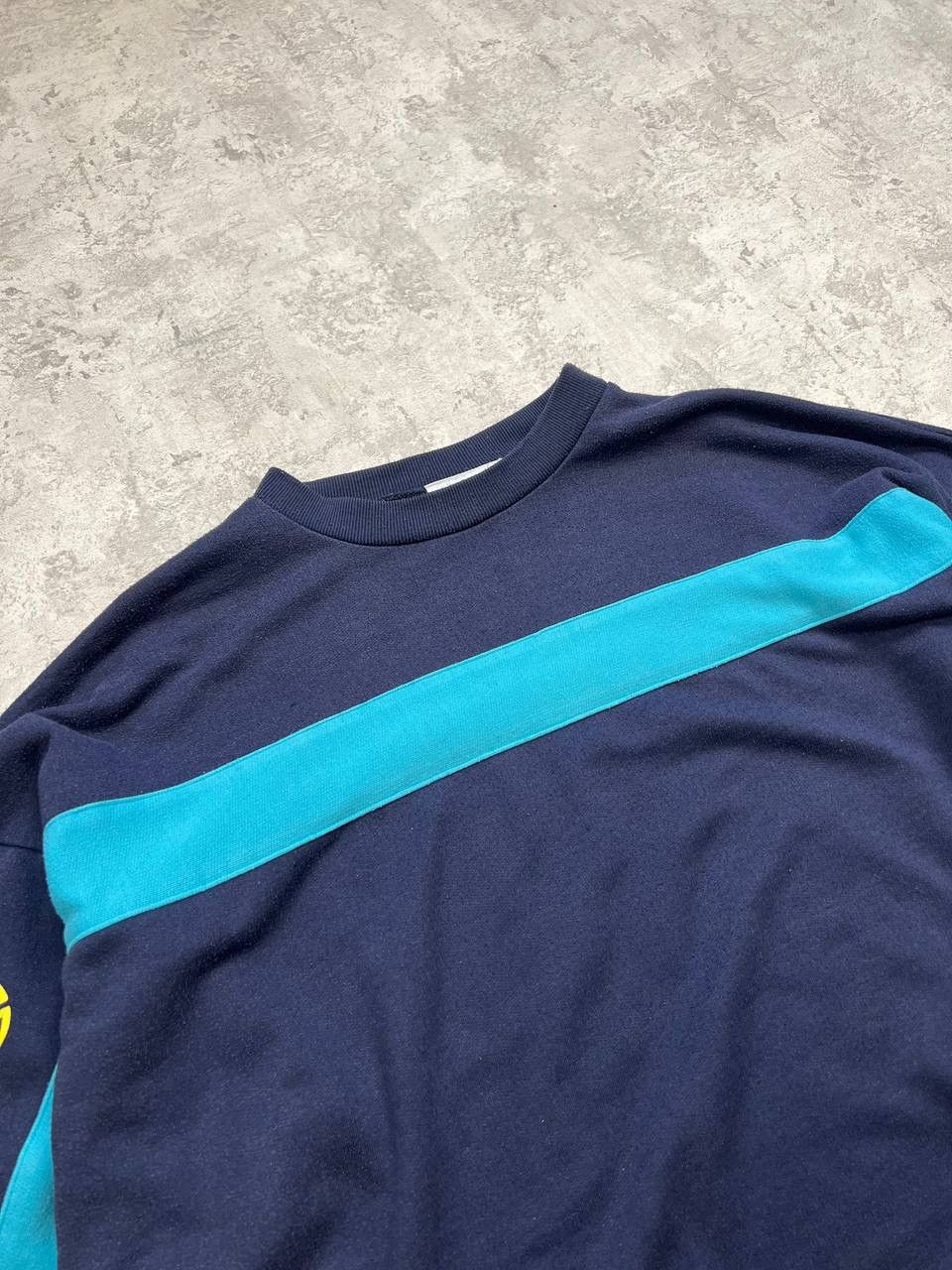 Adidas Vintage Adidas Sweatshirt Size US XL / EU 56 / 4 - 5 Thumbnail