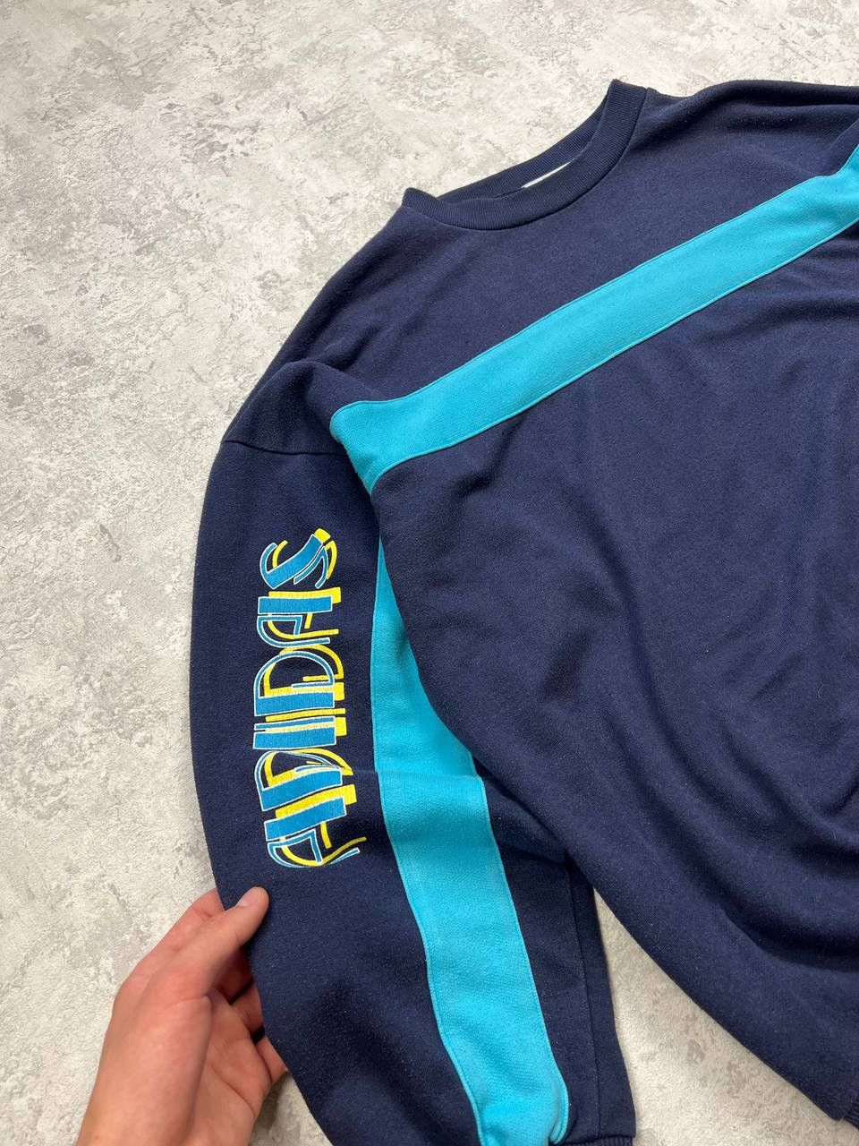 Adidas Vintage Adidas Sweatshirt Size US XL / EU 56 / 4 - 4 Thumbnail