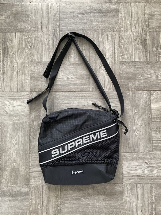 Grailed supreme shoulder discount bag