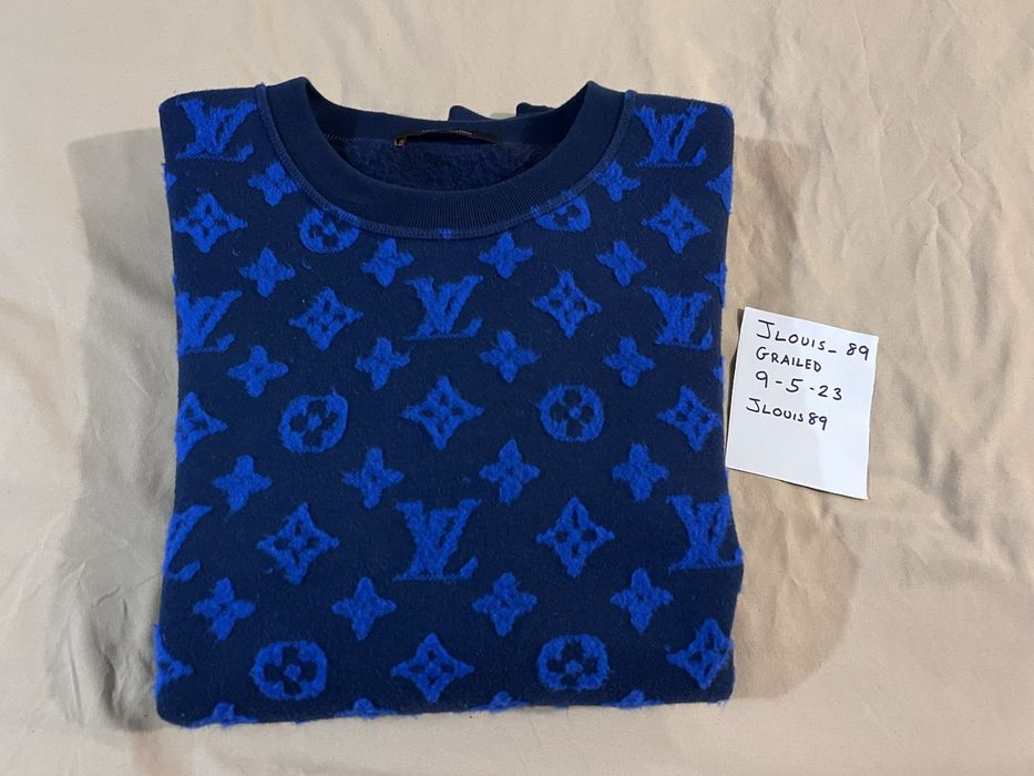 Louis Vuitton Men's Large Ocean Blue LVSE Monogram Degrade Crewneck Sweater