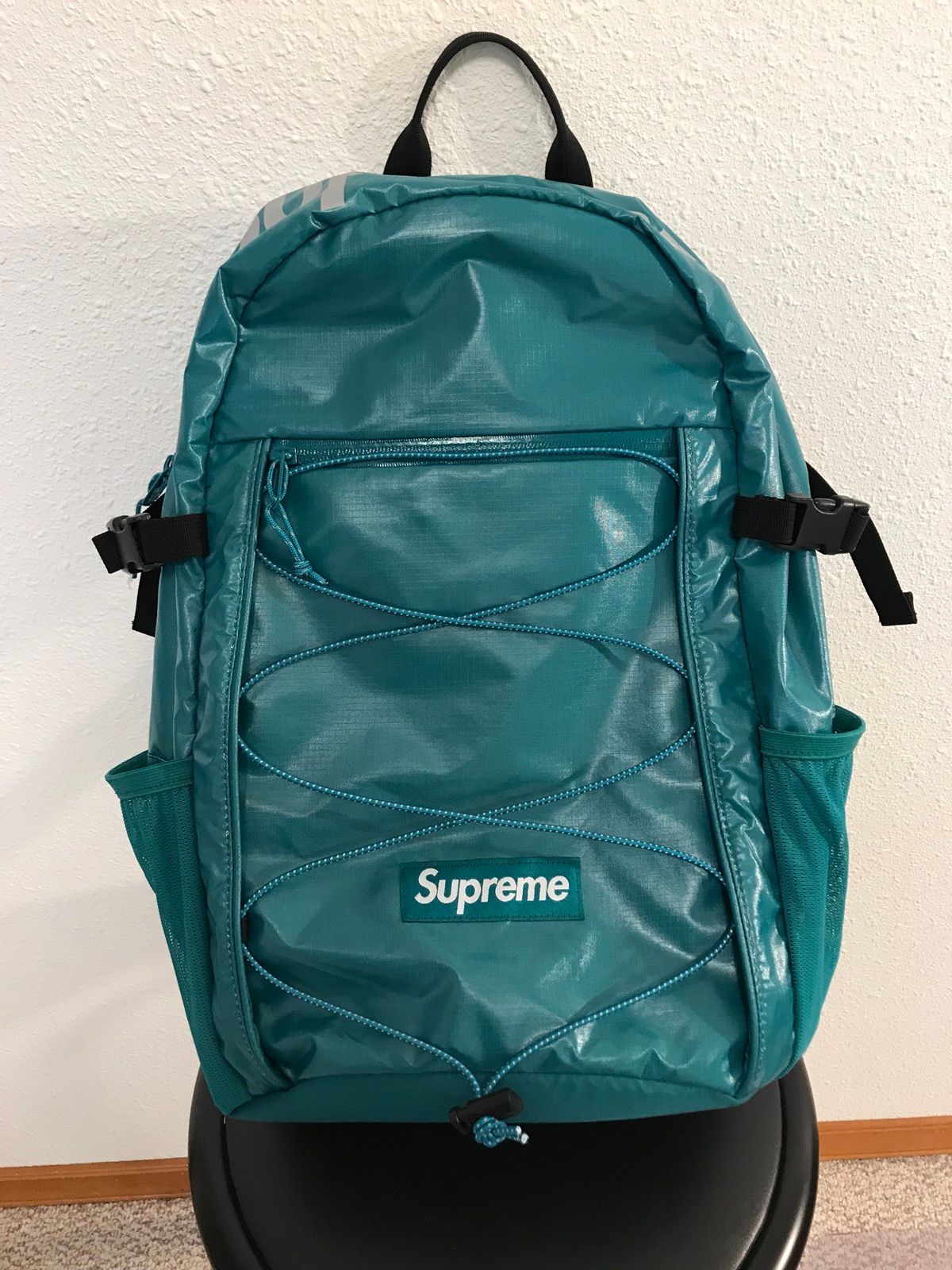 Supreme Green Supreme Backpack F/W 2017 PRISTINE 10/10 Condition