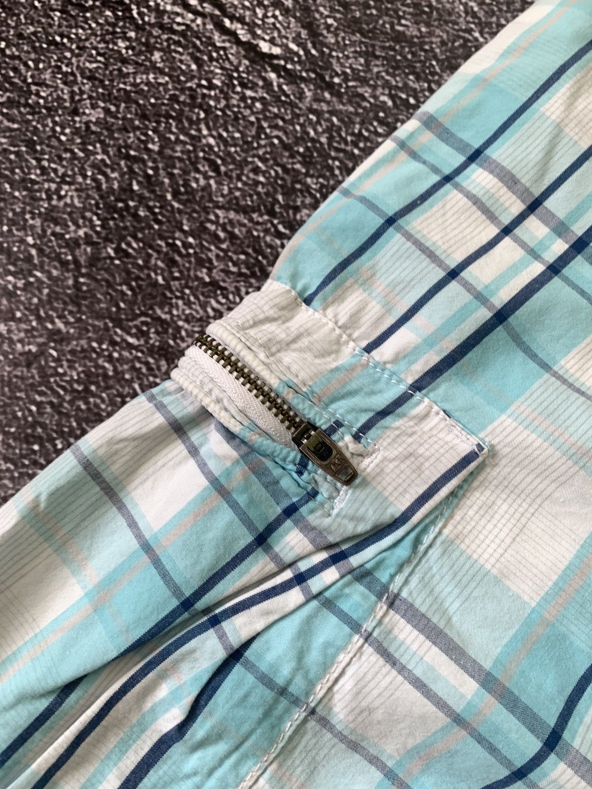 Nike Vintage Nike Cargo Multi Pocket Shorts Mini Swoosh WhiteBlue Size US 33 - 7 Thumbnail