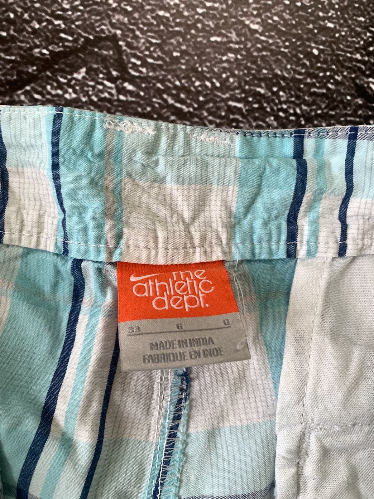 Nike Vintage Nike Cargo Multi Pocket Shorts Mini Swoosh WhiteBlue Size US 33 - 9 Thumbnail