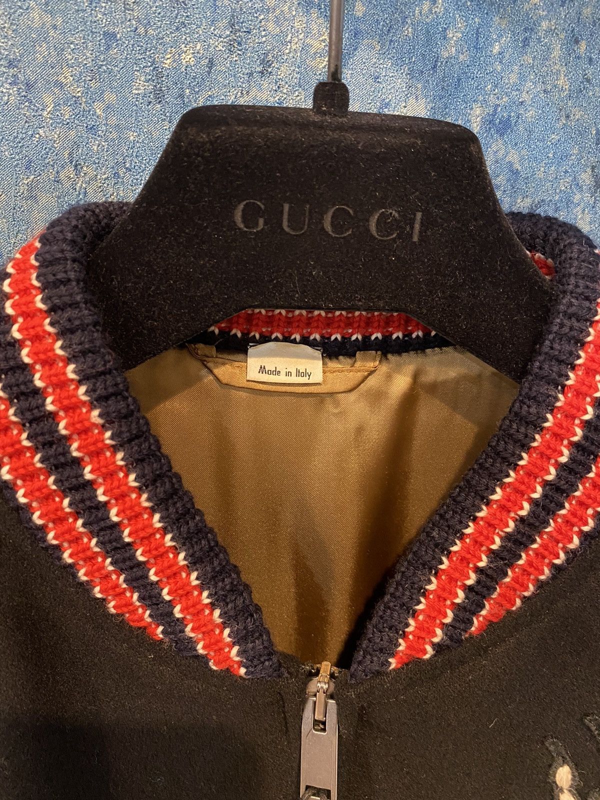 Gucci Gucci embroidered bee black wool bomber jacket Size US M / EU 48-50 / 2 - 2 Thumbnail