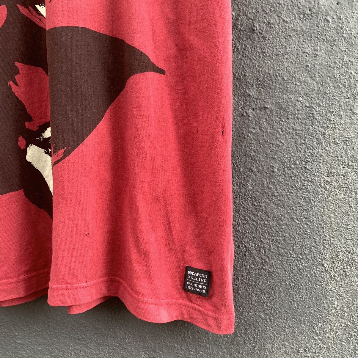 Uniqlo Thrashed Faded Uniqlo X Capcom Street Fighter Character Tee Size US XL / EU 56 / 4 - 3 Thumbnail