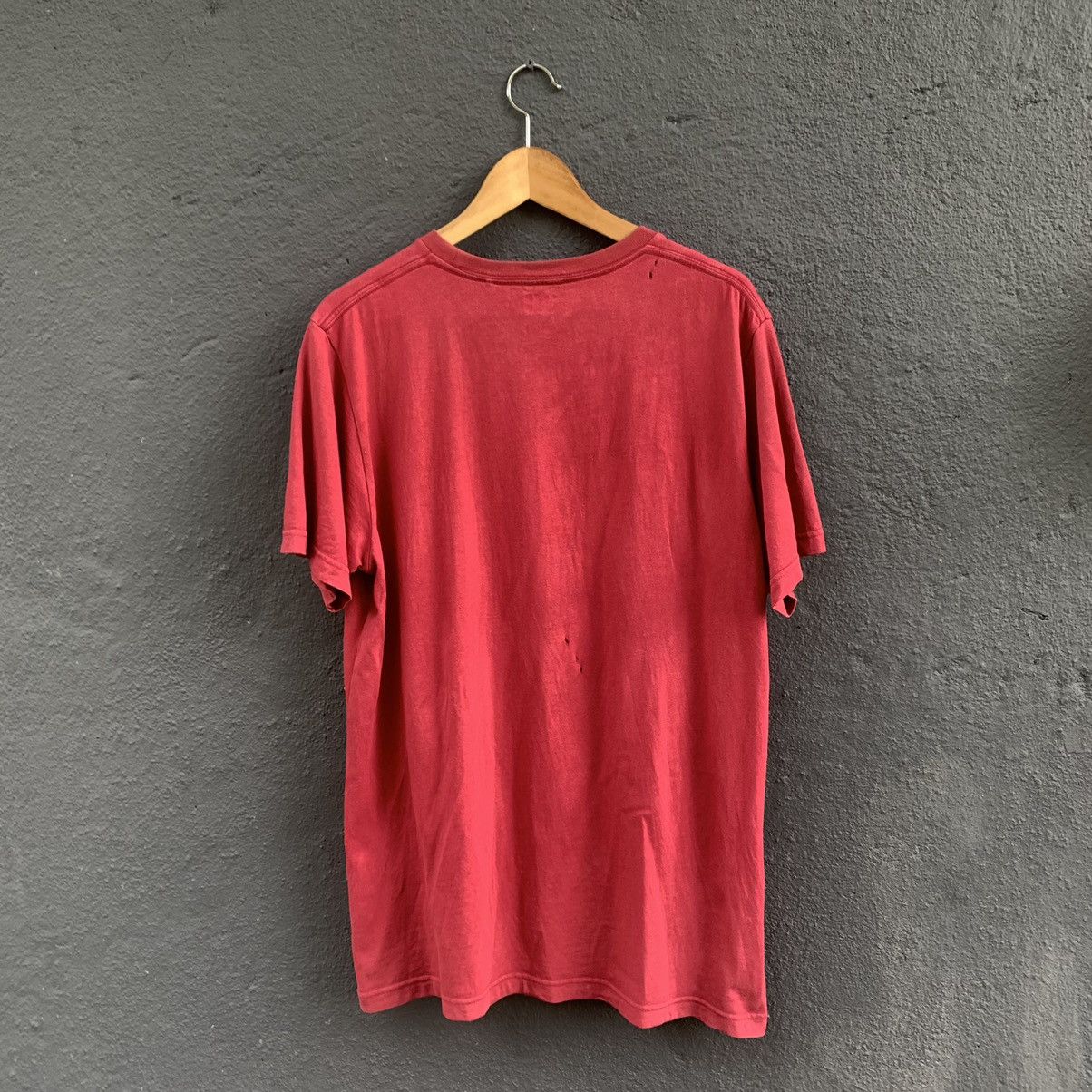 Uniqlo Thrashed Faded Uniqlo X Capcom Street Fighter Character Tee Size US XL / EU 56 / 4 - 4 Thumbnail