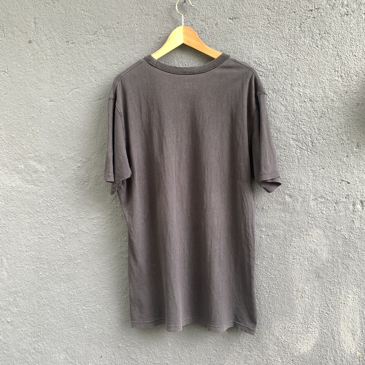 Uniqlo Thrashed Faded Christophe Lemaire X Uniqlo Tee Size US XL / EU 56 / 4 - 2 Thumbnail