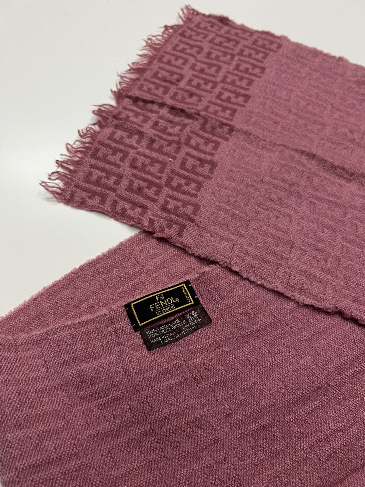 Fendi 🔥AUTHENTIC FENDI CRAVATTE SCARVES MADE IN ITALY Size ONE SIZE - 5 Thumbnail