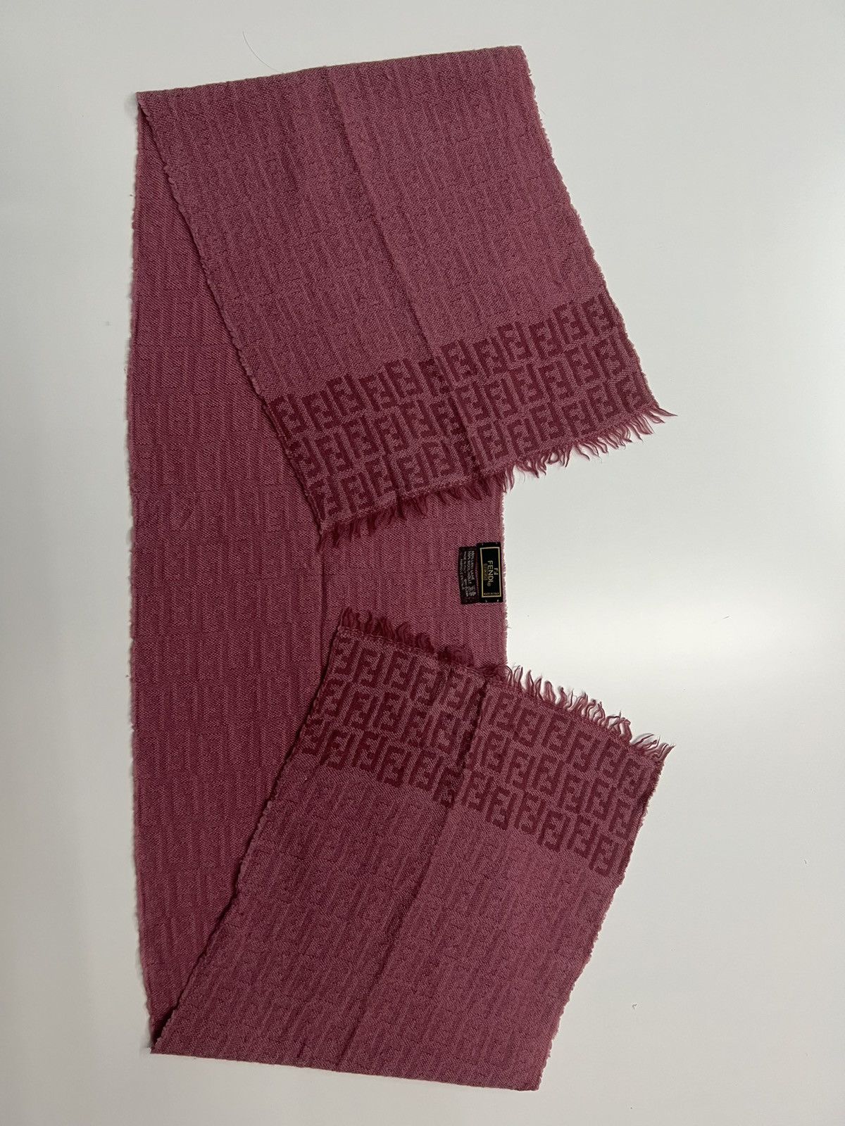 Fendi 🔥AUTHENTIC FENDI CRAVATTE SCARVES MADE IN ITALY Size ONE SIZE - 9 Thumbnail