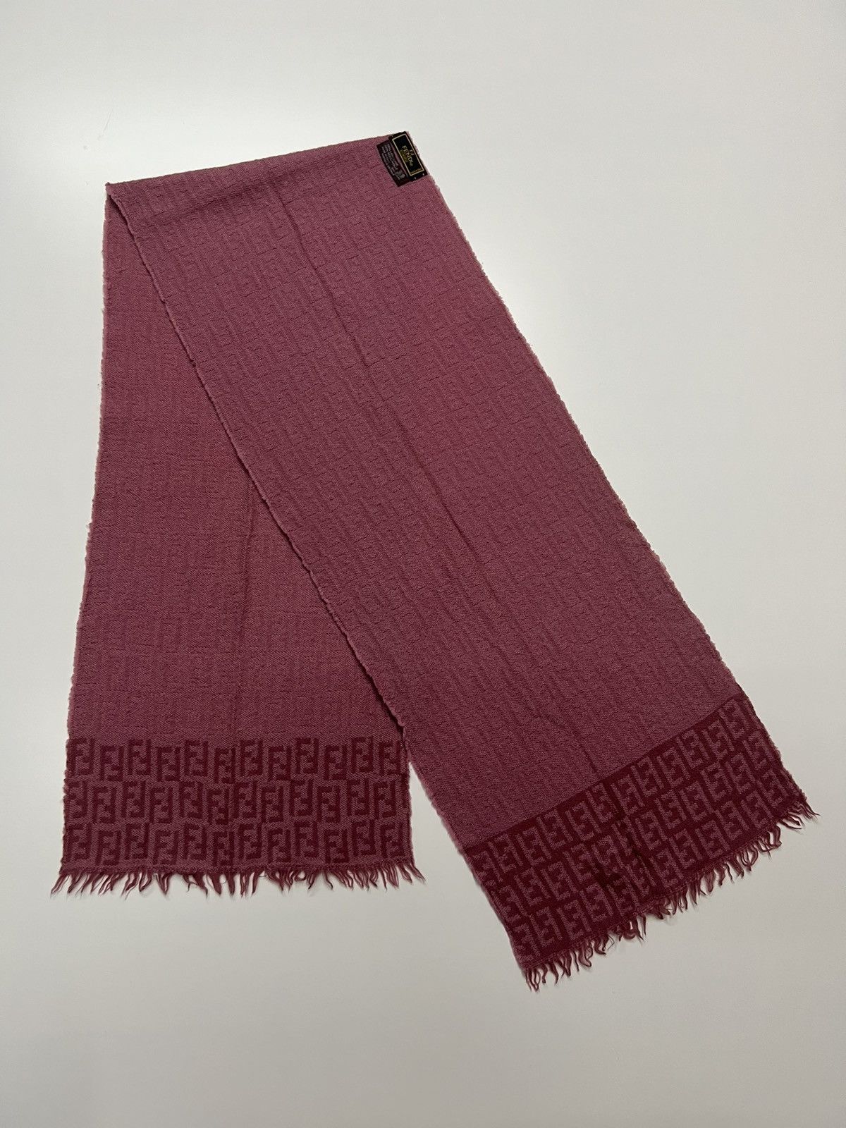 Fendi 🔥AUTHENTIC FENDI CRAVATTE SCARVES MADE IN ITALY Size ONE SIZE - 3 Thumbnail