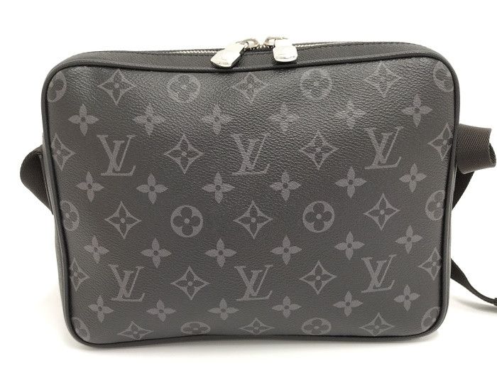 Louis Vuitton Louis Vuitton Taigarama Outdoor Messenger Bag | Grailed