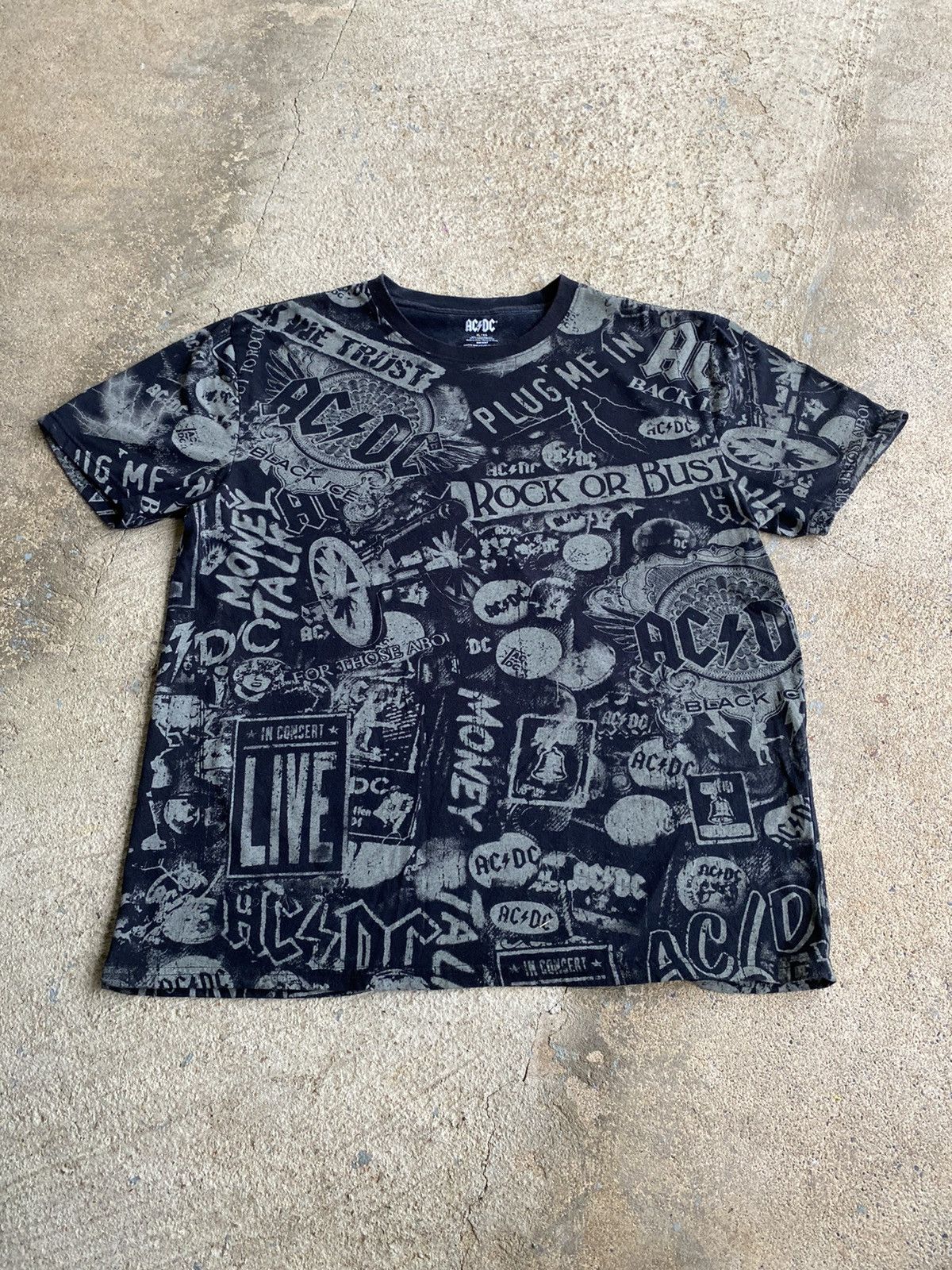 AC/DC × Band Tees × Vintage Vintage Y2K AC/DC Allover Print Band T-shirt Size US XL / EU 56 / 4 - 1 Thumbnail