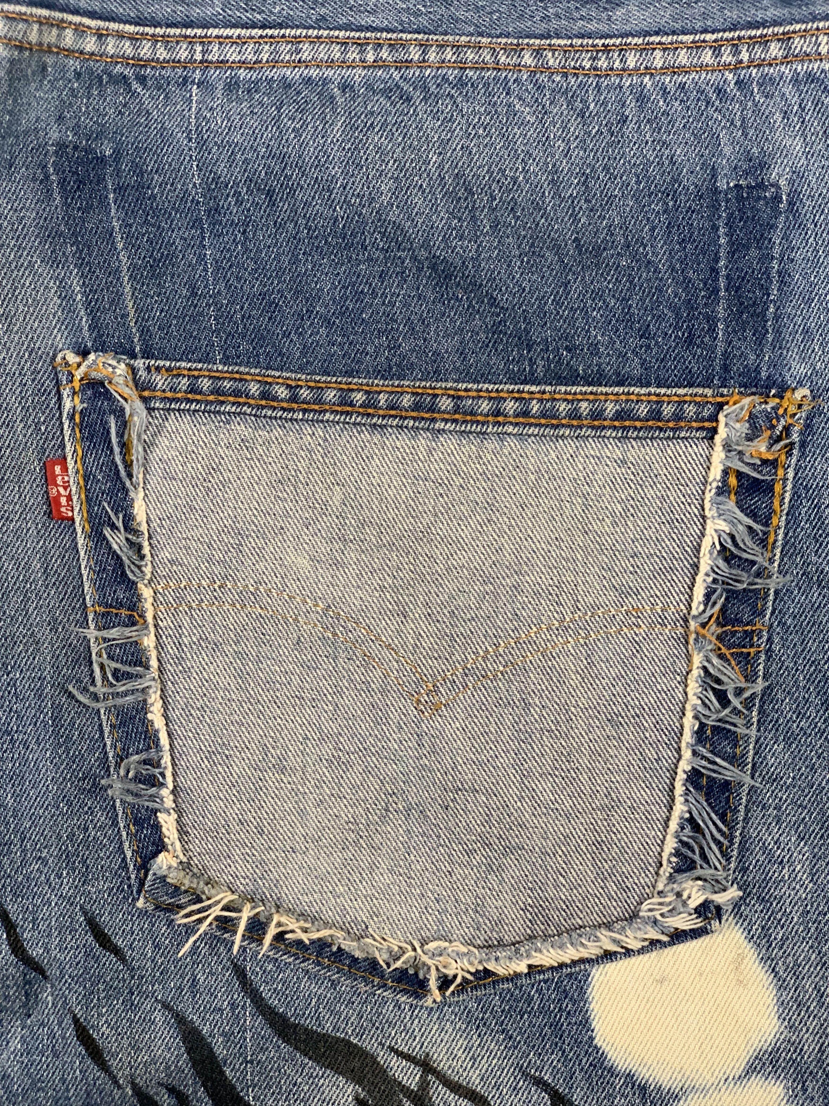 Levi's Steal!! Vintage Levis 501 DISTRESSED Jeans DP1935 Size US 36 / EU 52 - 22 Thumbnail