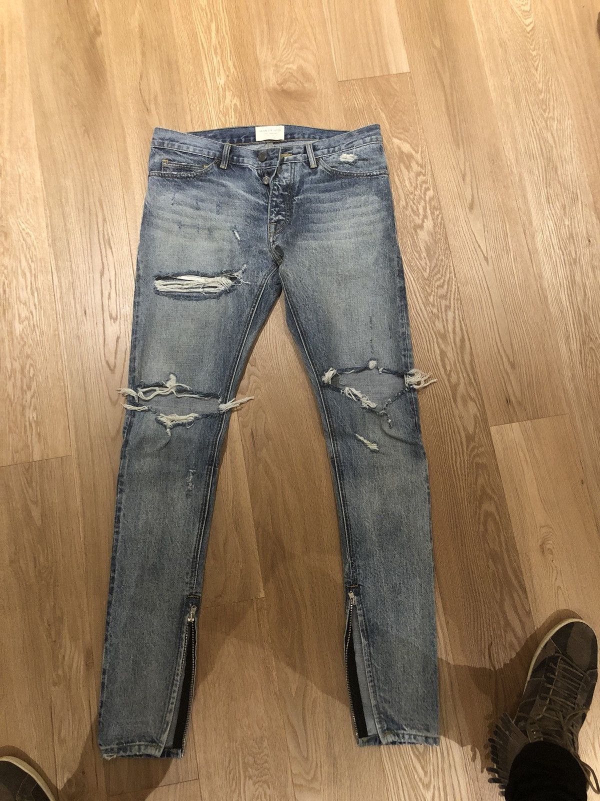 image of Fear Of God Jeans in Blue, Men's (Size 31)