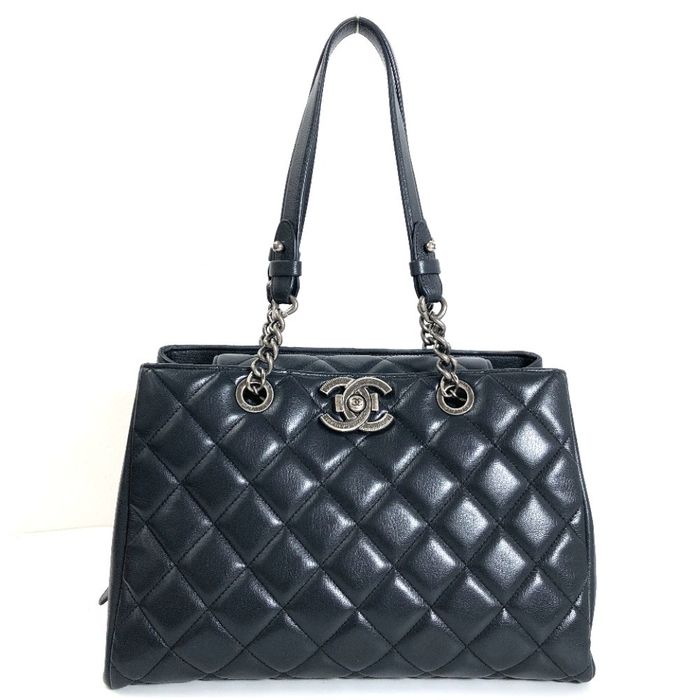 Chanel CC Quilted Leather Chain Tote Bag