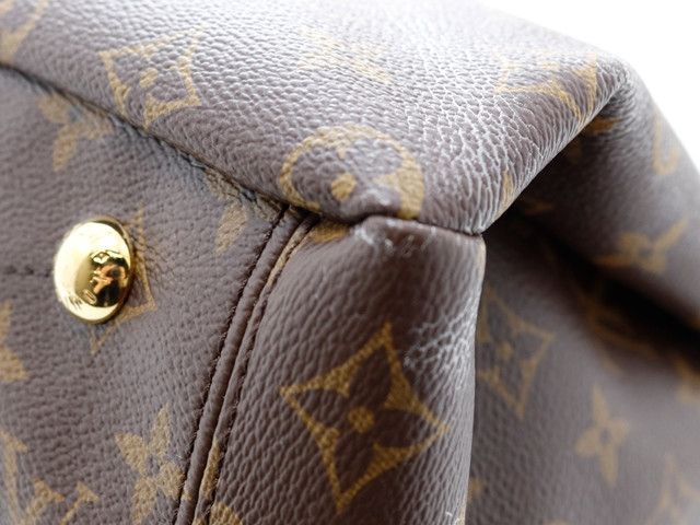 Louis Vuitton Pallas Monogram Noir Shoulder Bag