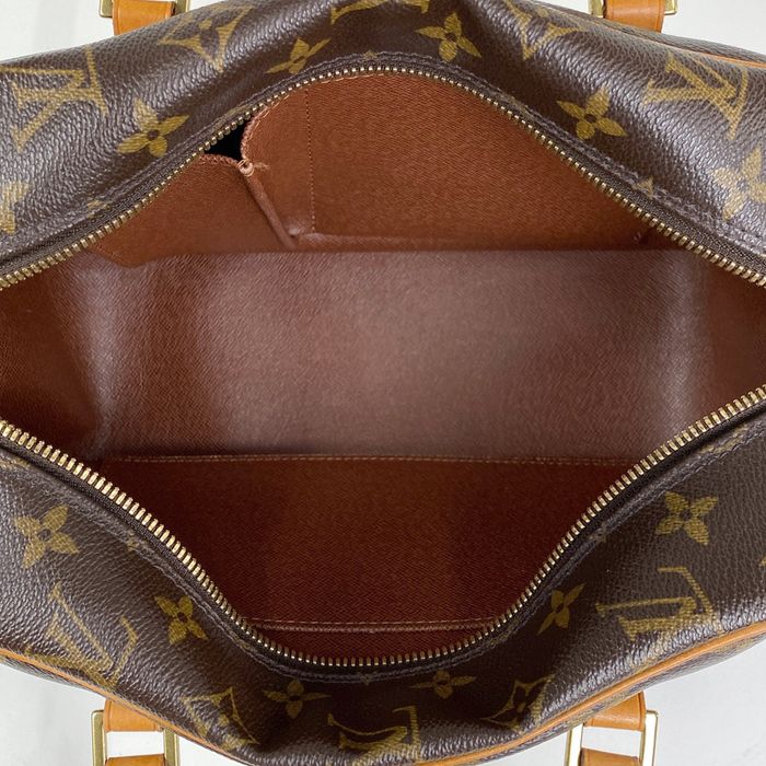 LOUIS VUITTON CITÉ MM SHOULDER BAG