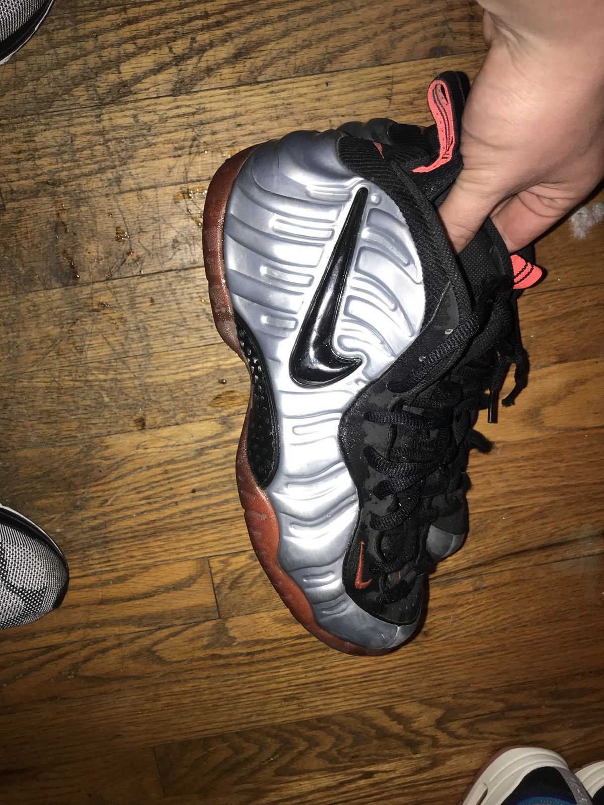 foamposites crimson black