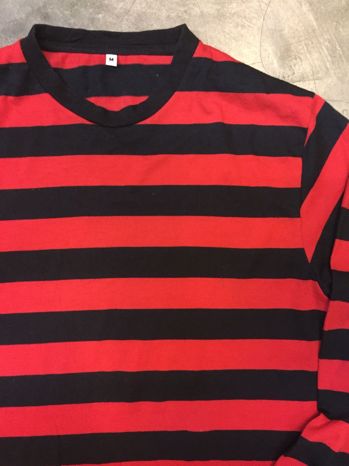 Nirvana Red & Black Kurt cobain style long sleeve Size US M / EU 48-50 / 2 - 2 Thumbnail