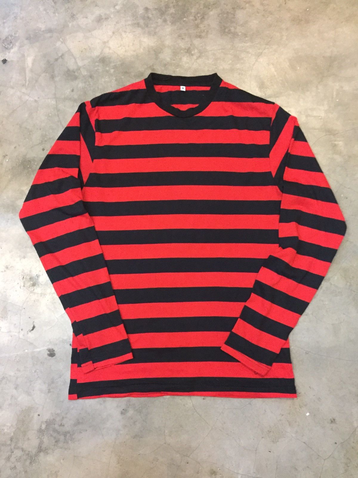 Nirvana Red & Black Kurt cobain style long sleeve Size US M / EU 48-50 / 2 - 1 Thumbnail