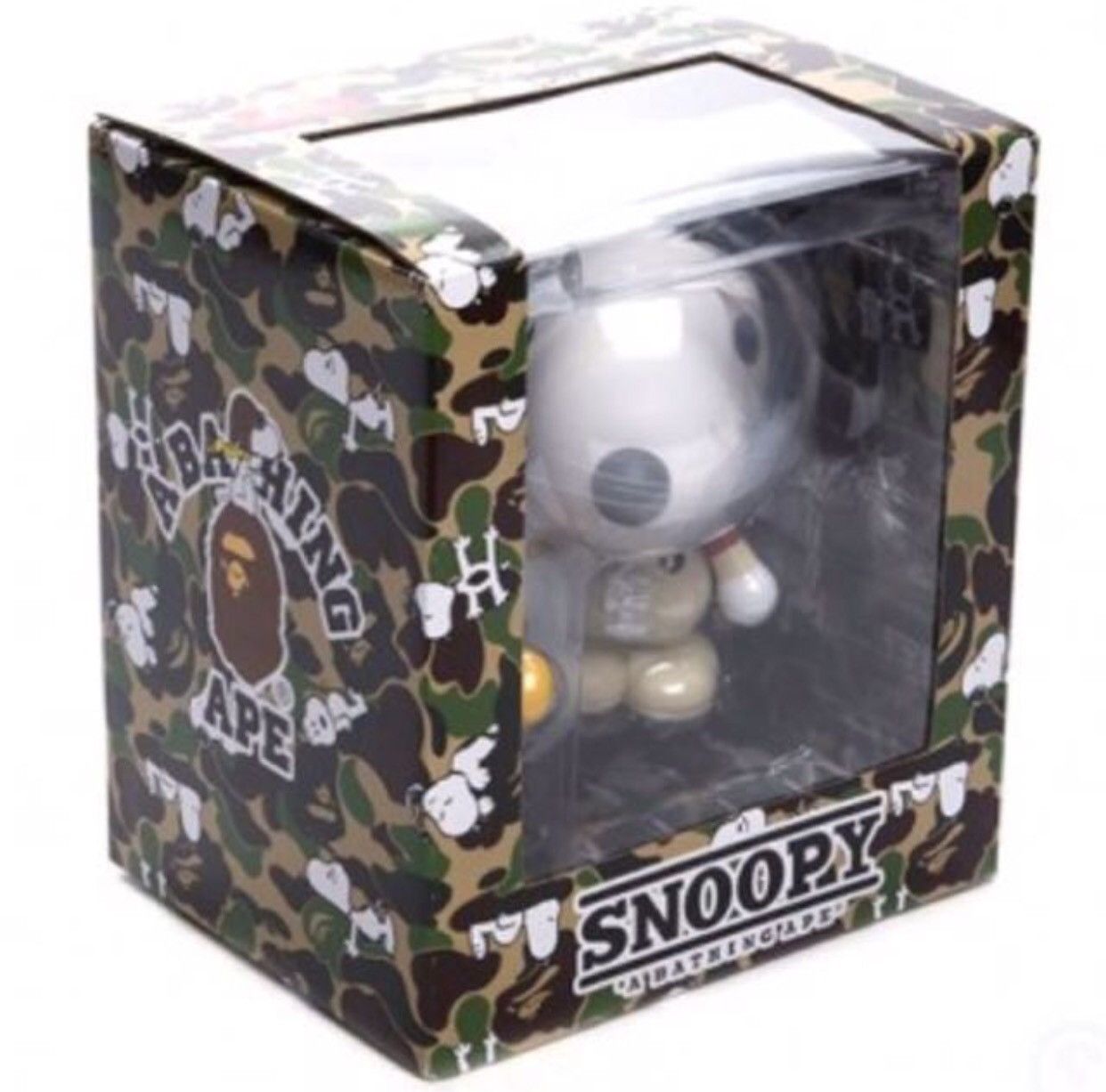 A BATHING APE × SNOOPY × MEDICOMTOYフィギュア