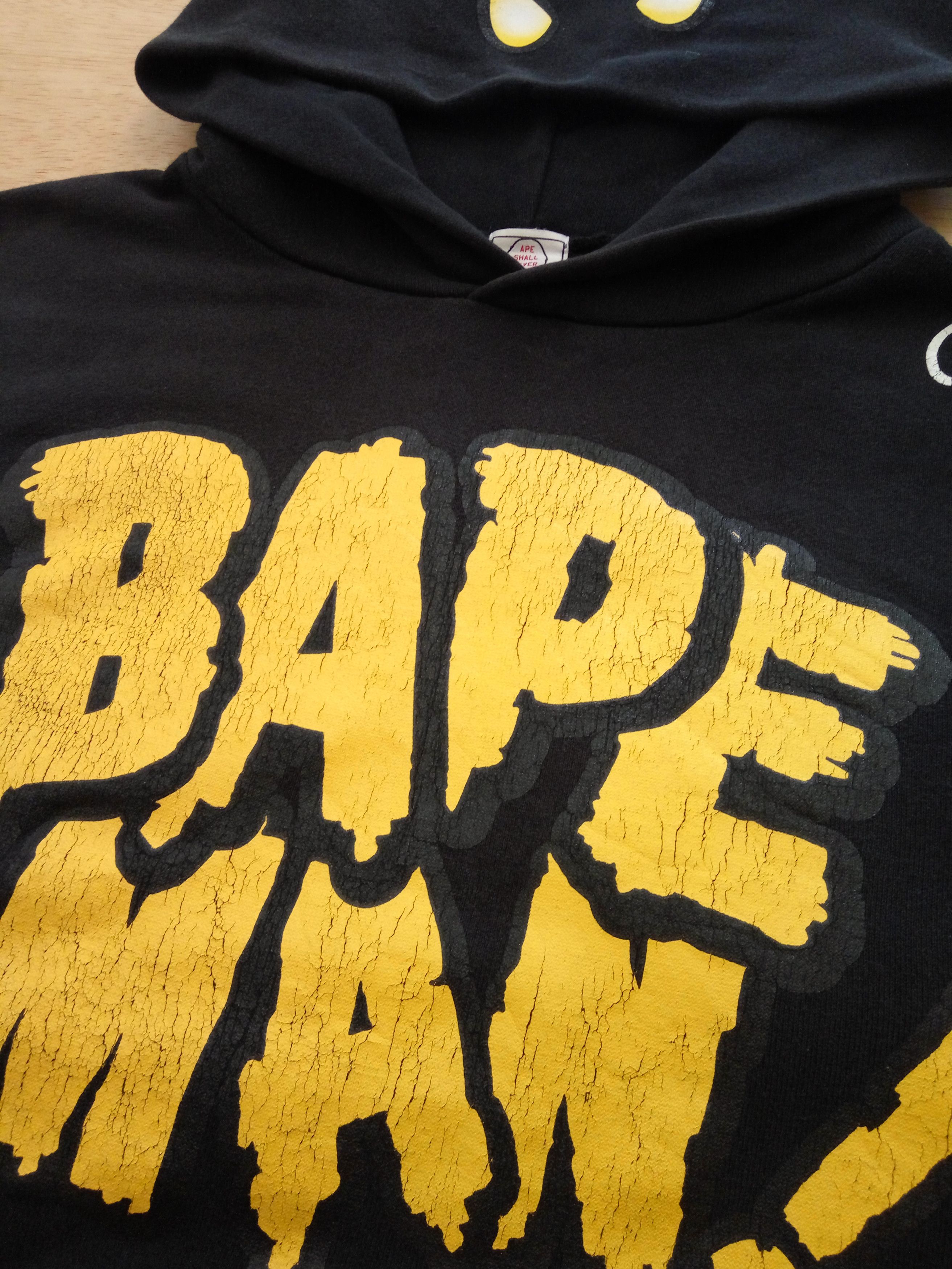 Bape Rare Bape Man Comic Hoodie Size US S / EU 44-46 / 1 - 9 Thumbnail