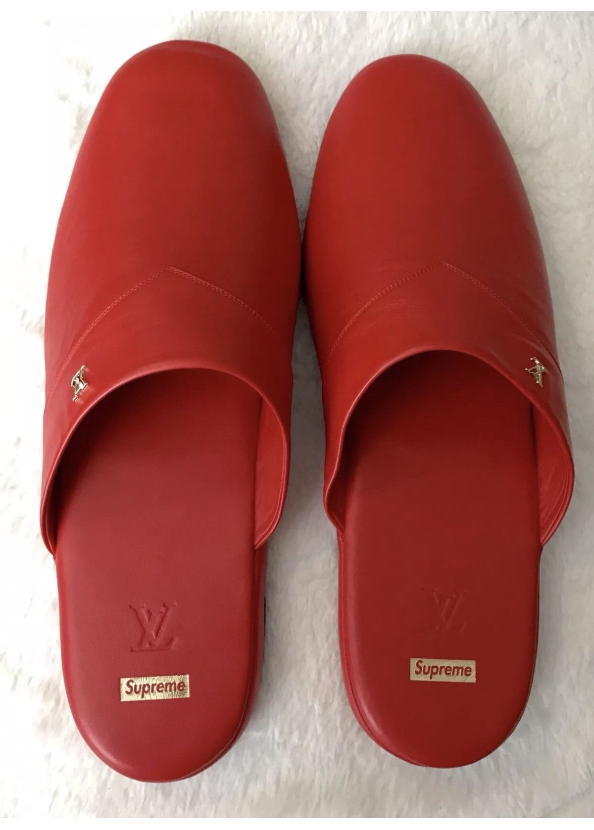 Supreme x louis vuitton flip flops online