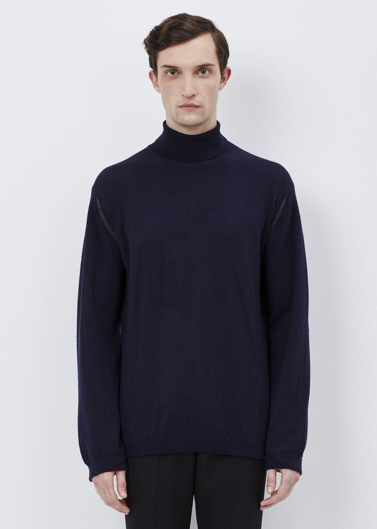 turtleneck top