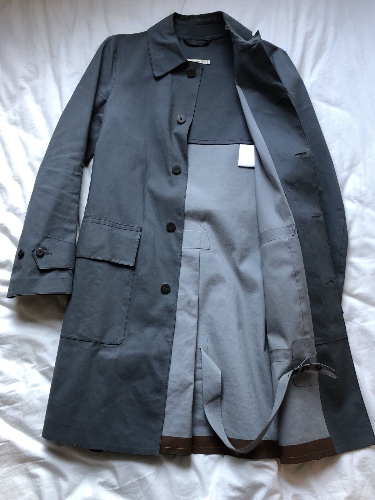 Balenciaga Grey Raincoat with Belt Size US S / EU 44-46 / 1 - 2 Thumbnail