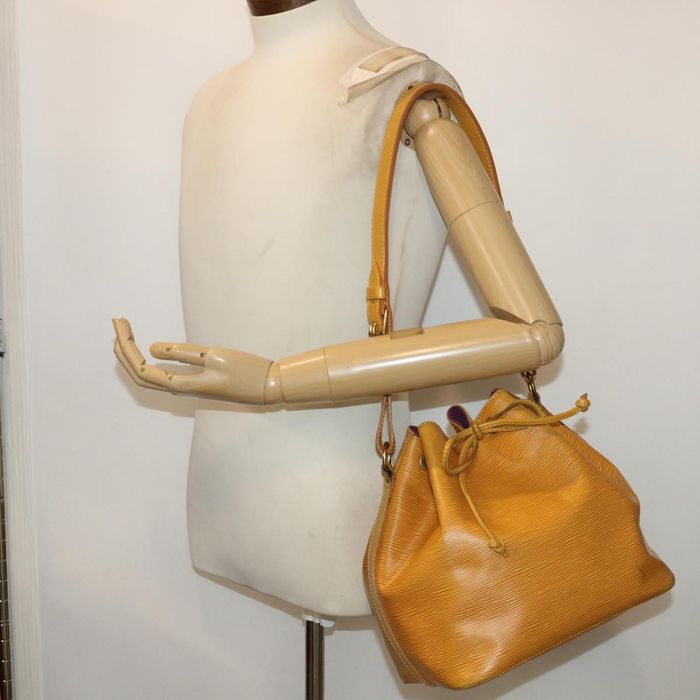 LOUIS VUITTON Epi Petit Noe Shoulder Bag Tassili Yellow M44109 LV