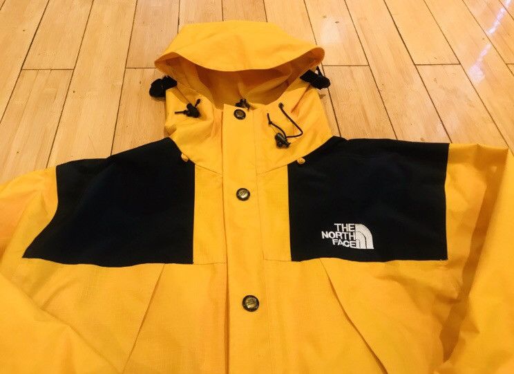 The North Face North Face 1990 Mountain Jacket Yellow & Black Ladder Locks Men Size Large Size US L / EU 52-54 / 3 - 5 Preview