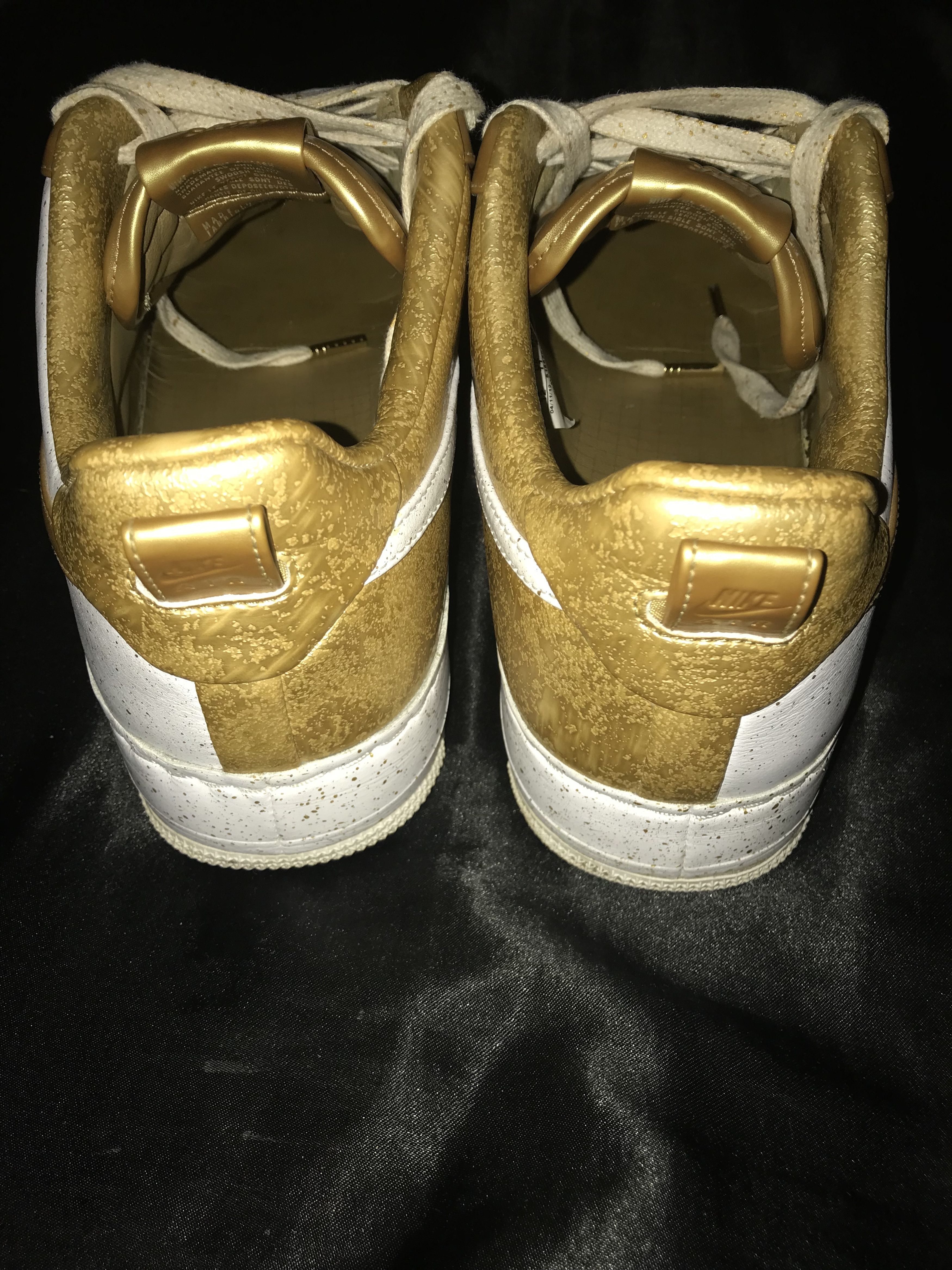 Nike Air Force Low Supreme “Gold Medal”