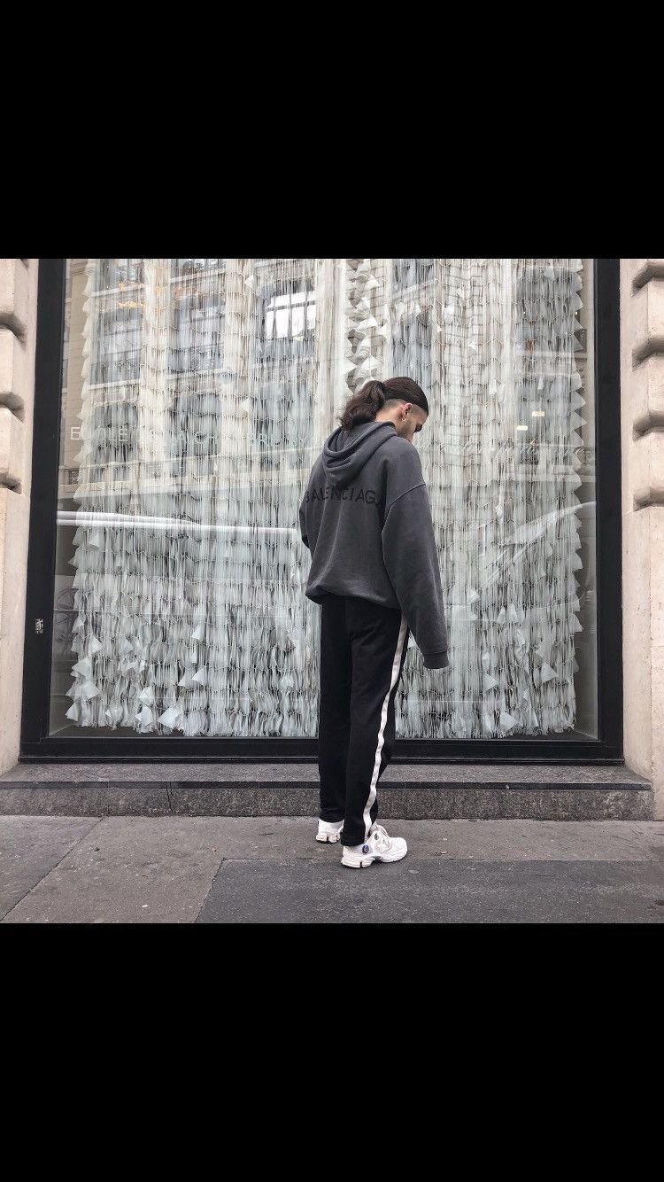 バギーデニム pctokyo Acne Studios BALENCIAGA Balenciaga Grey Denim Skater Shorts — CONSUMED
