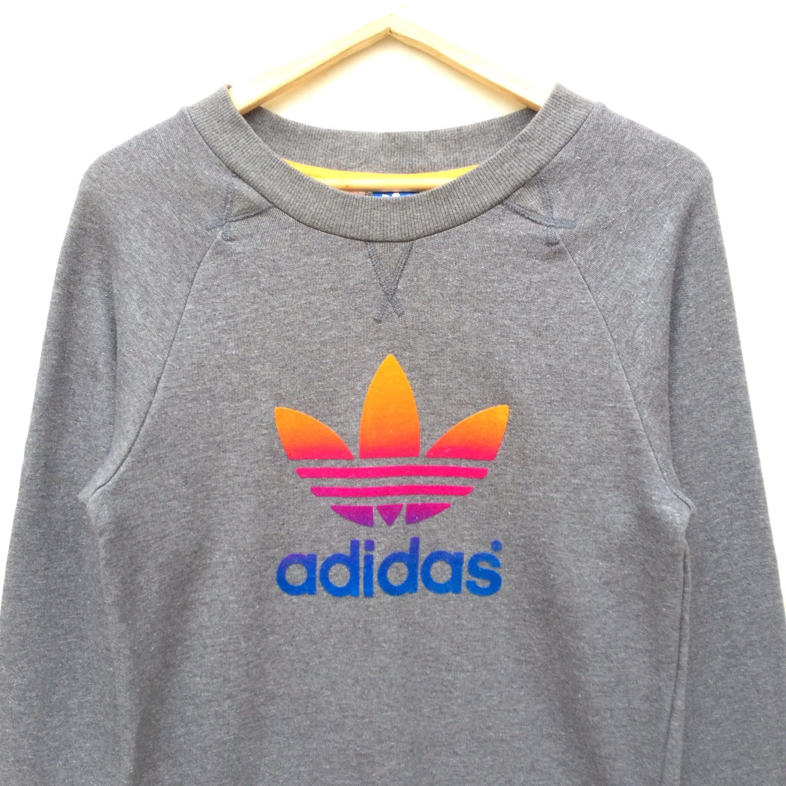Adidas Adidas Big Logo Pullover Ladies Sweatshirts Size S / US 4 / IT 40 - 2 Thumbnail