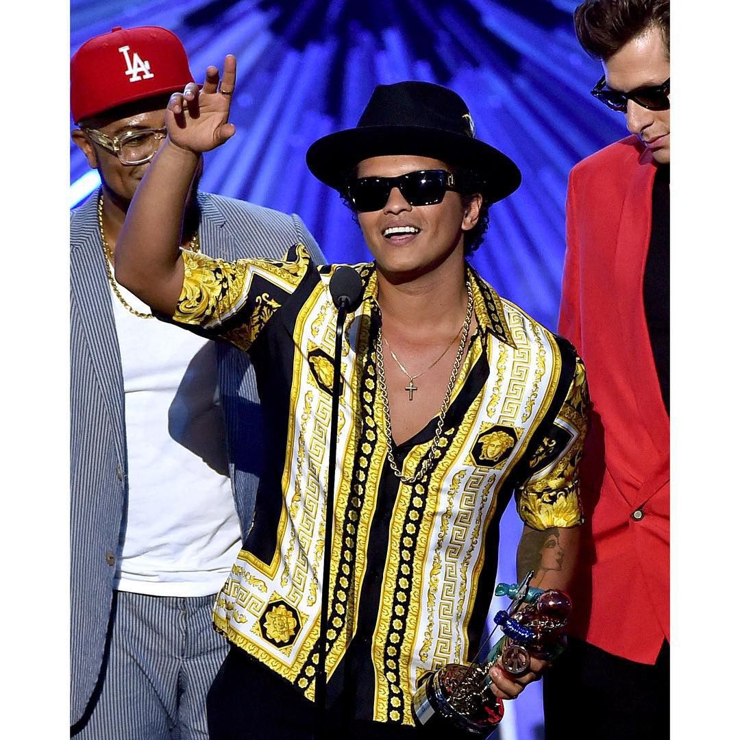 new VERSACE Bruno Mars black white gold Medusa rococo print silk shirt top XXL